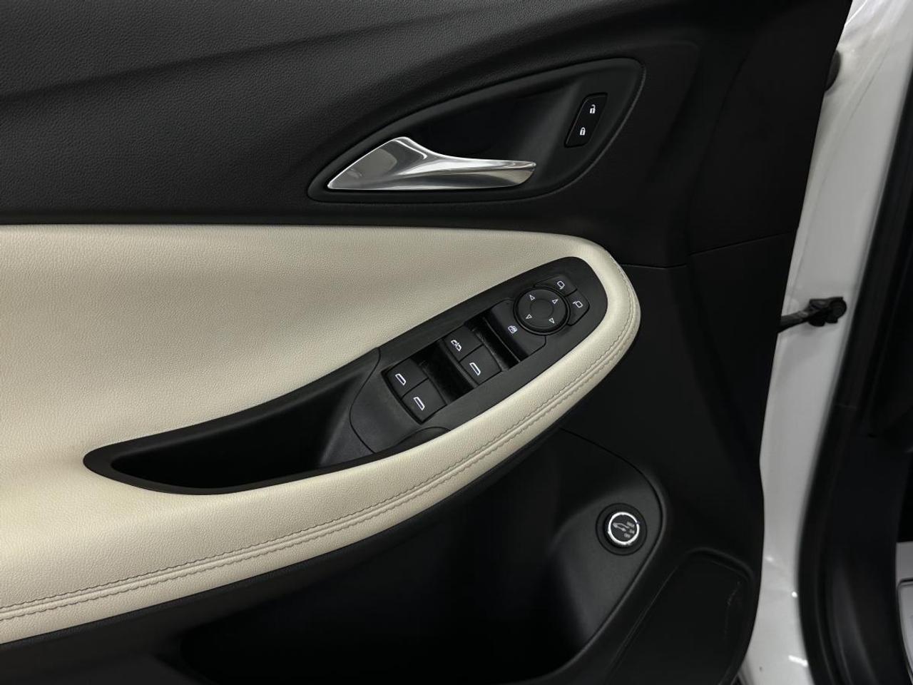 2024 Buick Encore GX Sport Touring Photo