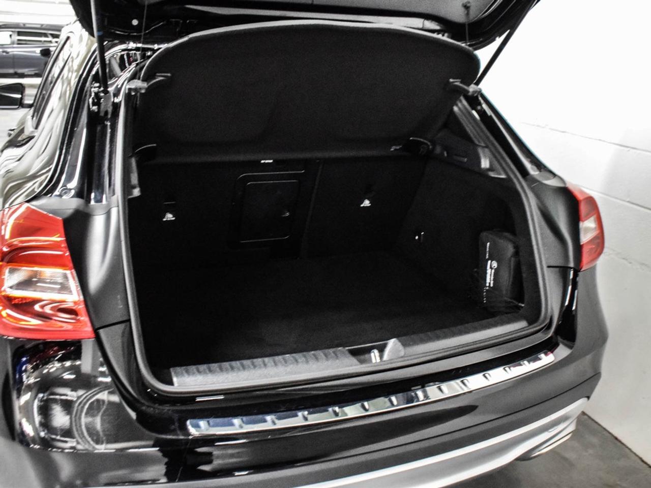2016 Mercedes-Benz GLA250  Photo