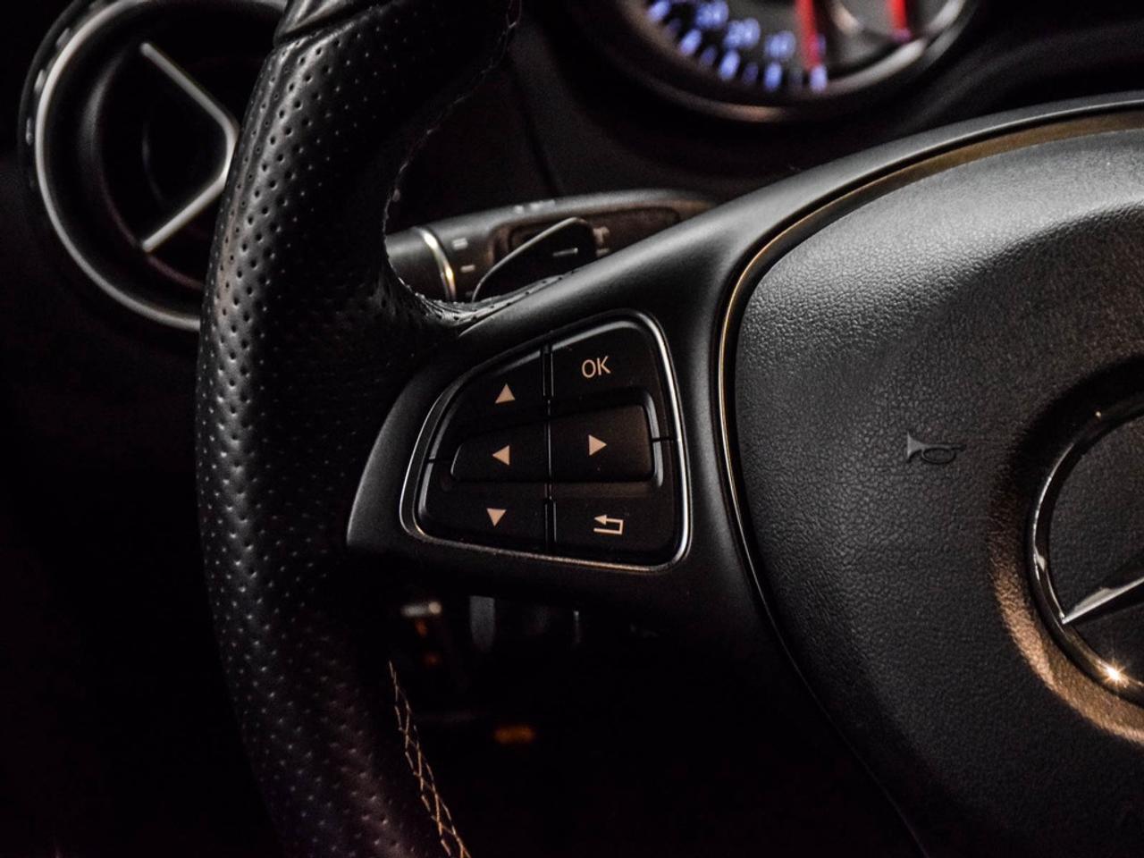 2016 Mercedes-Benz GLA250  Photo