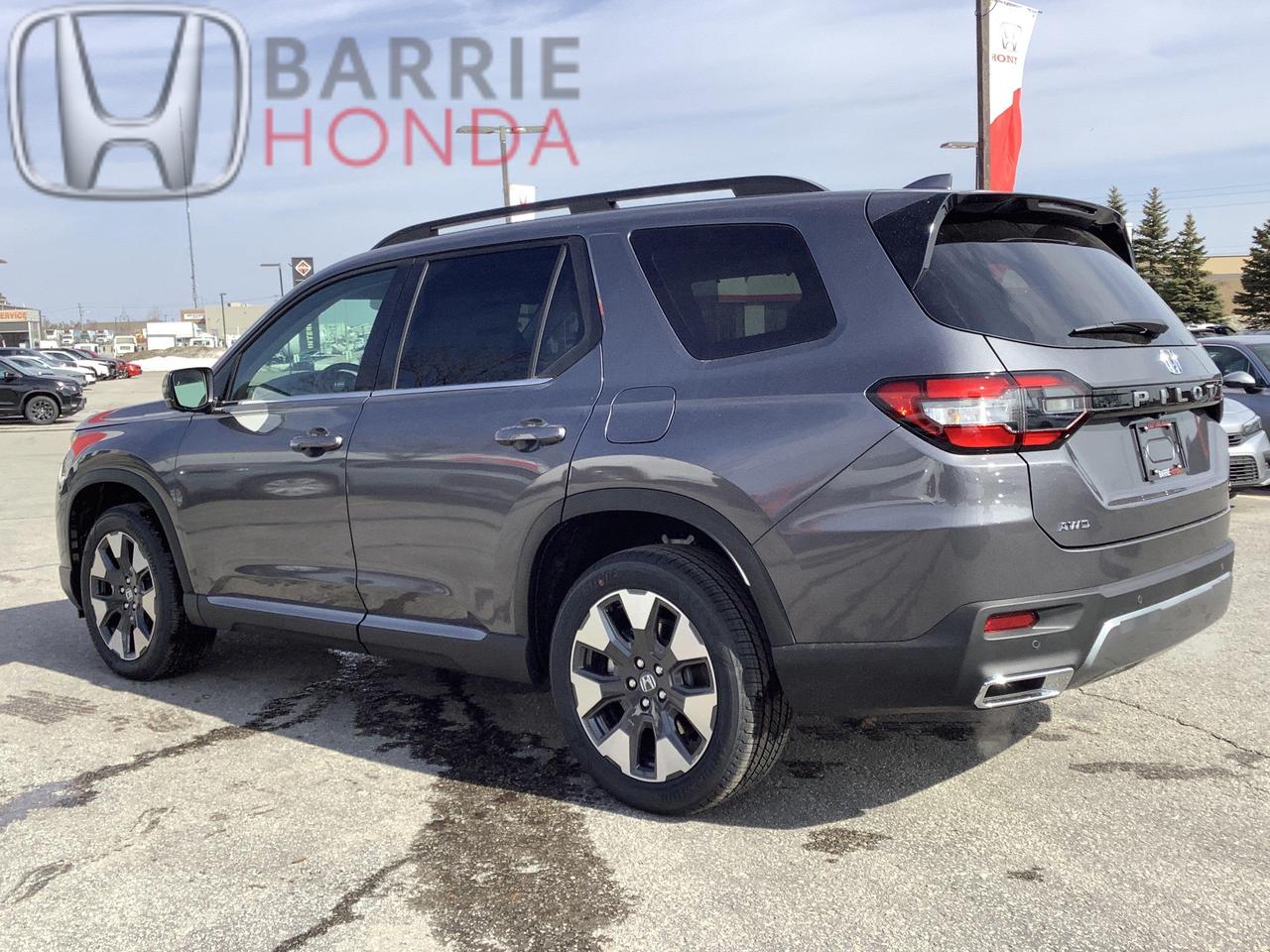 2026 Honda Pilot Touring 4dr All-Wheel Drive Photo