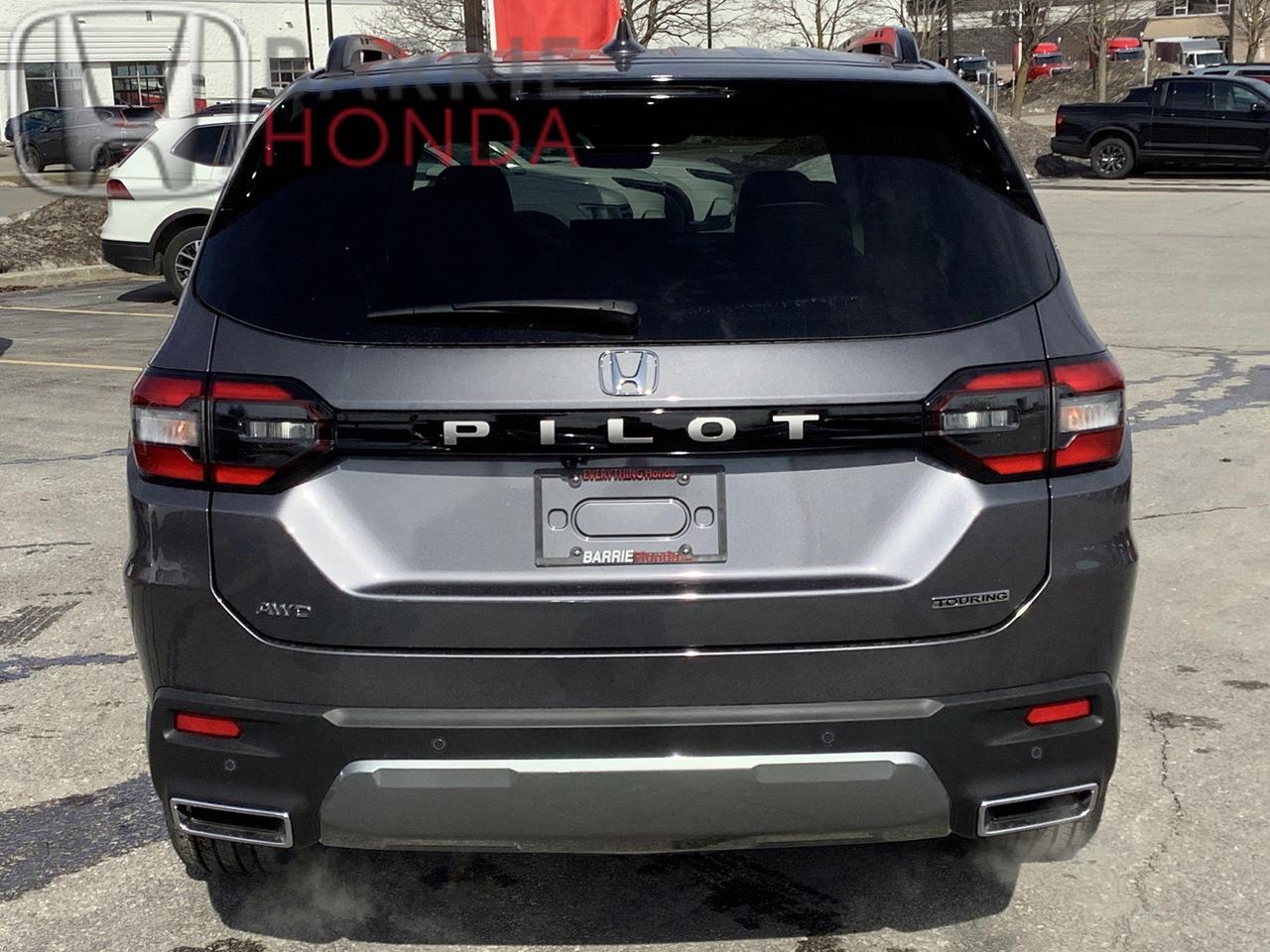 2026 Honda Pilot Touring 4dr All-Wheel Drive Photo