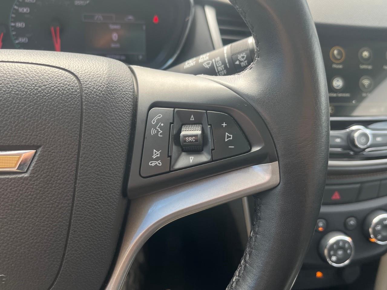 2019 Chevrolet Trax LT LOCAL TRADE Photo