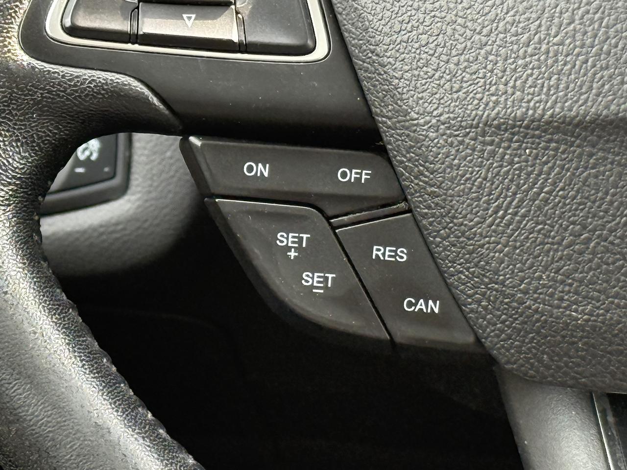 2017 Ford Escape 4WD l Titanium l Fully Loaded l 2.0L l 4CYL Photo