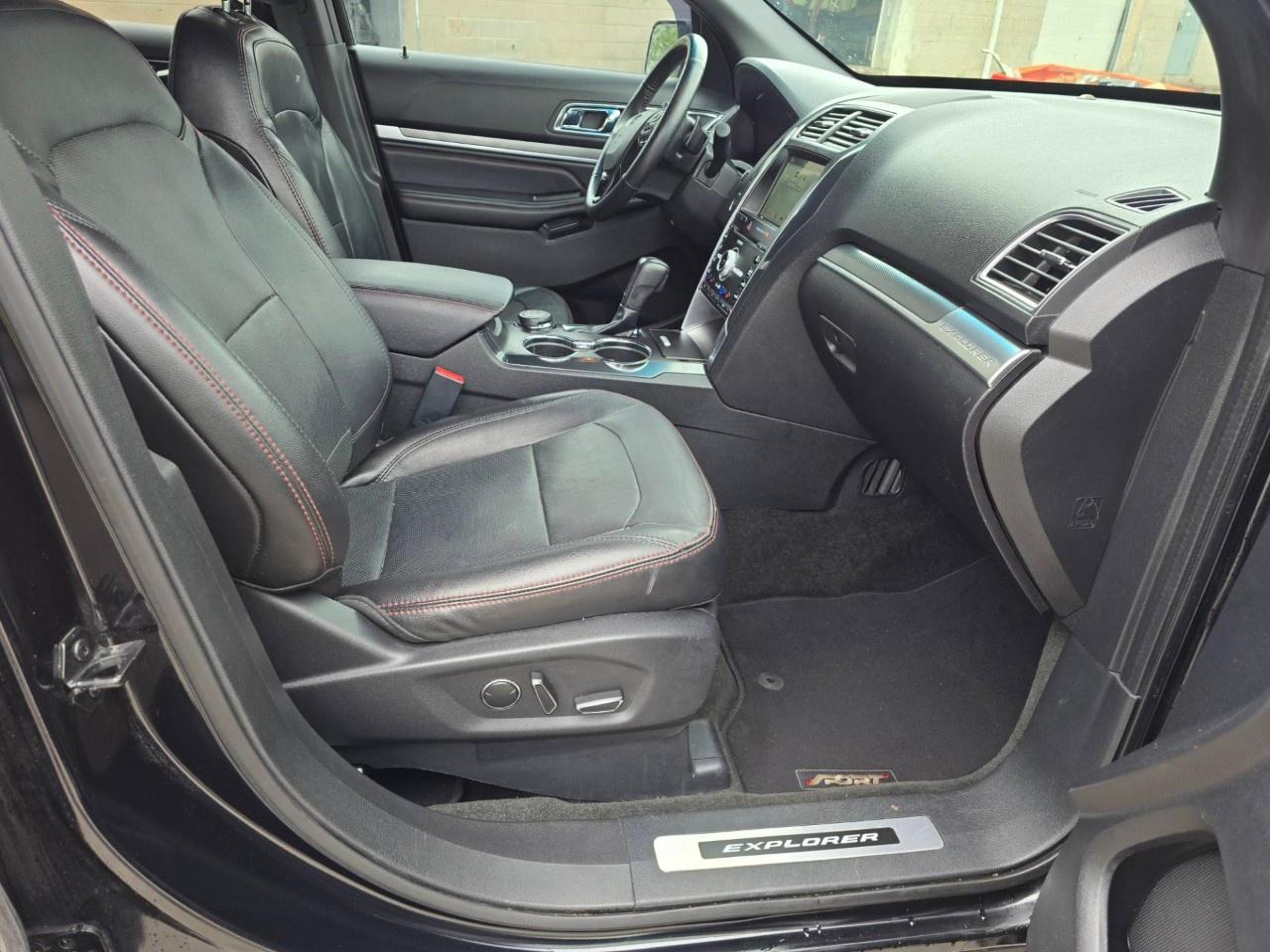 2017 Ford Explorer 4WD 4DR SPORT Photo
