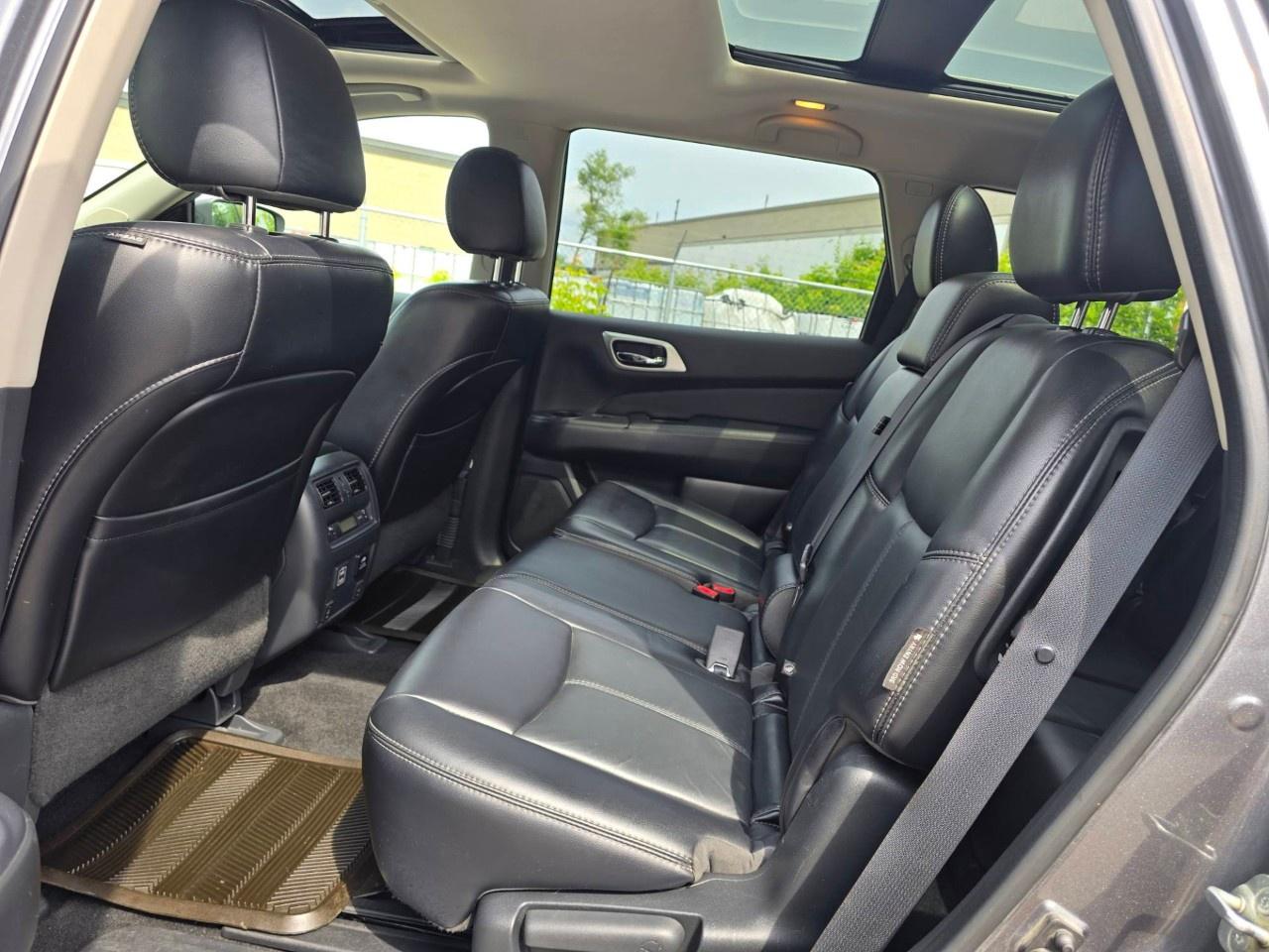 2018 Nissan Pathfinder 4x4 SL Premium Photo