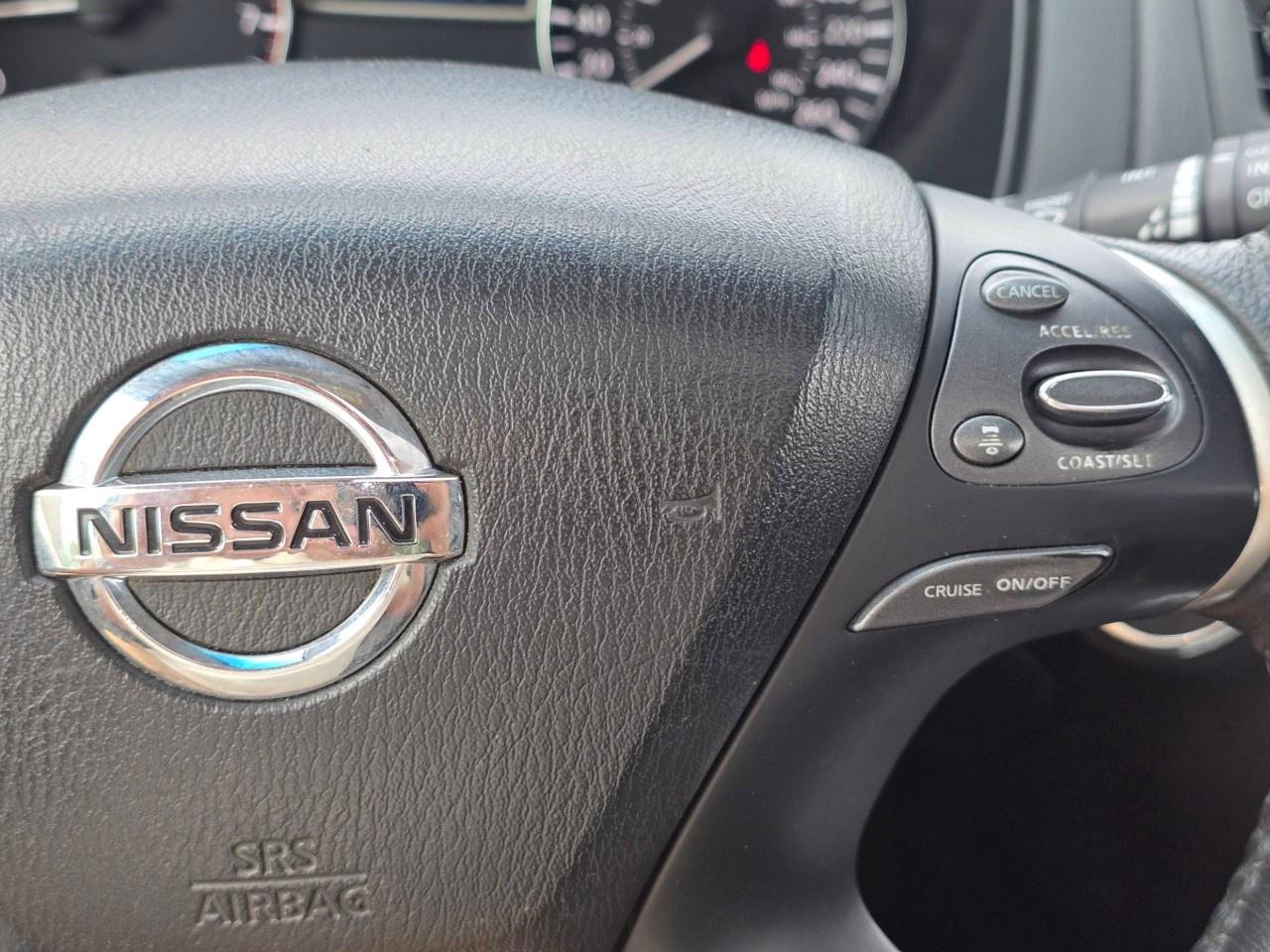 2018 Nissan Pathfinder 4x4 SL Premium Photo