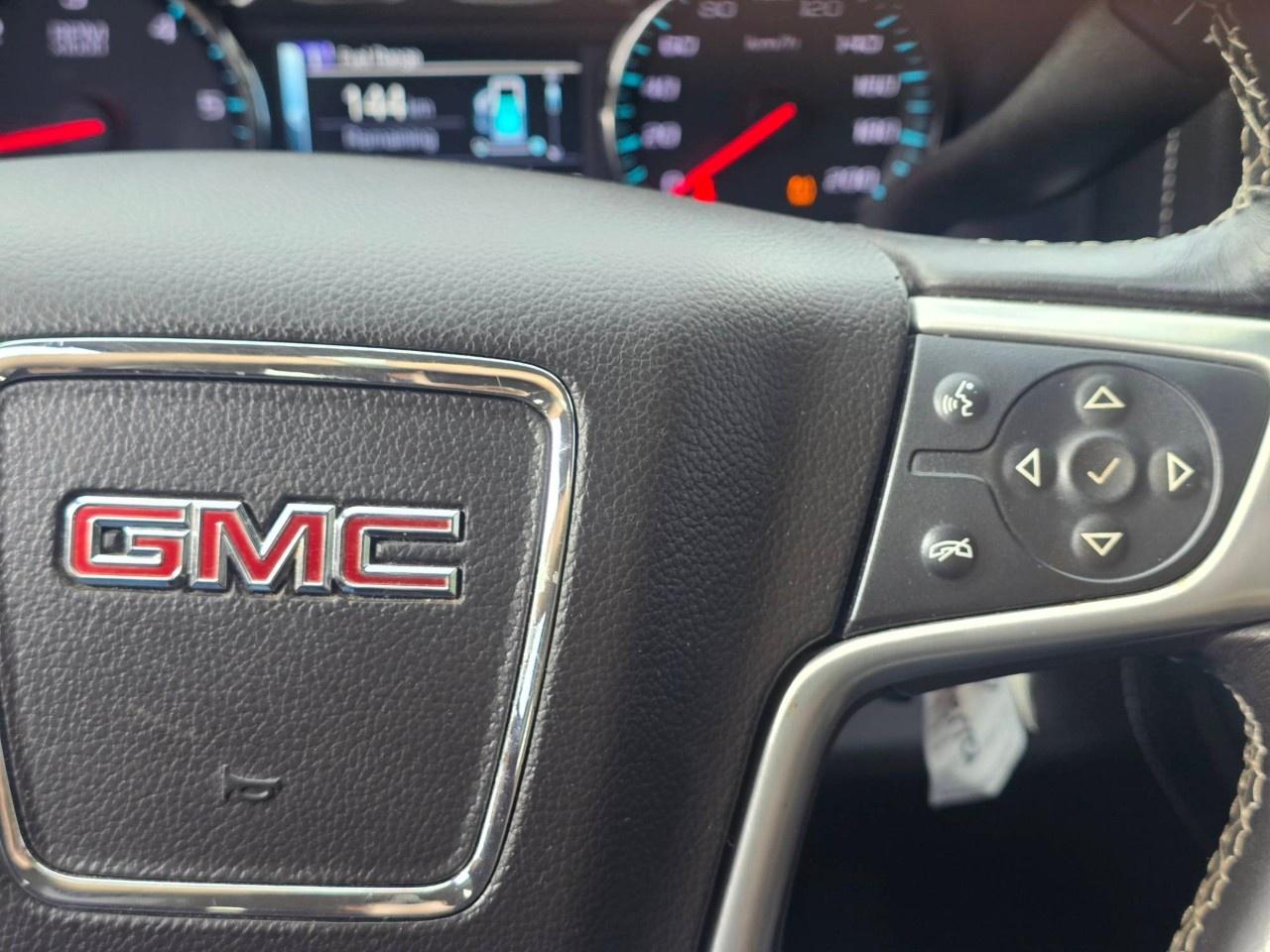2017 GMC Sierra 1500 4WD Crew Cab Standard Box SLE Photo