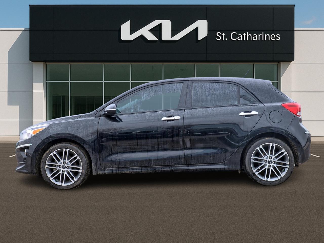 2023 Kia Rio 5-door EX Premium   Climate Ctrl   Sunroof   Safety Tech Photo