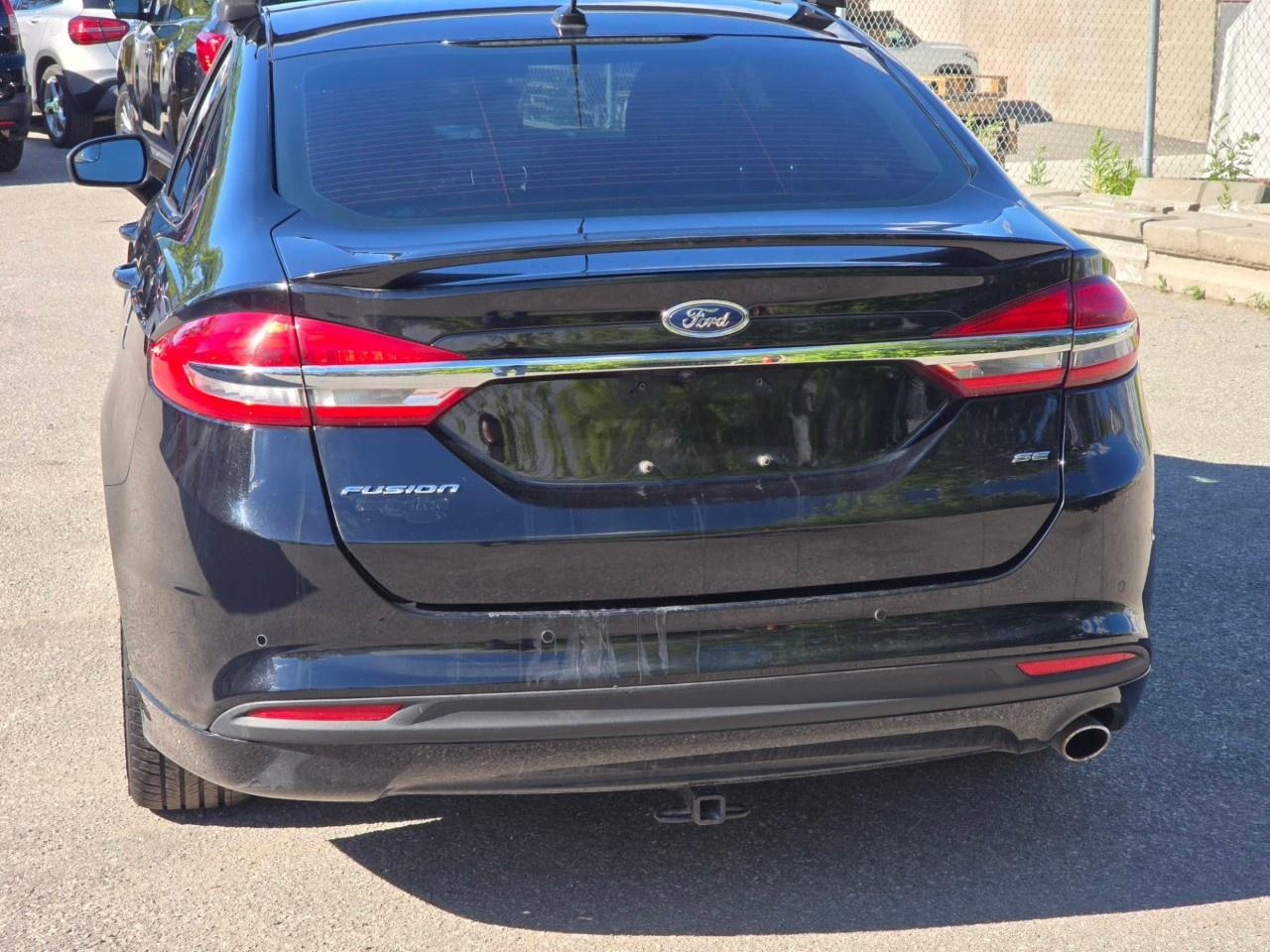2017 Ford Fusion 4dr Sdn SE FWD Photo3