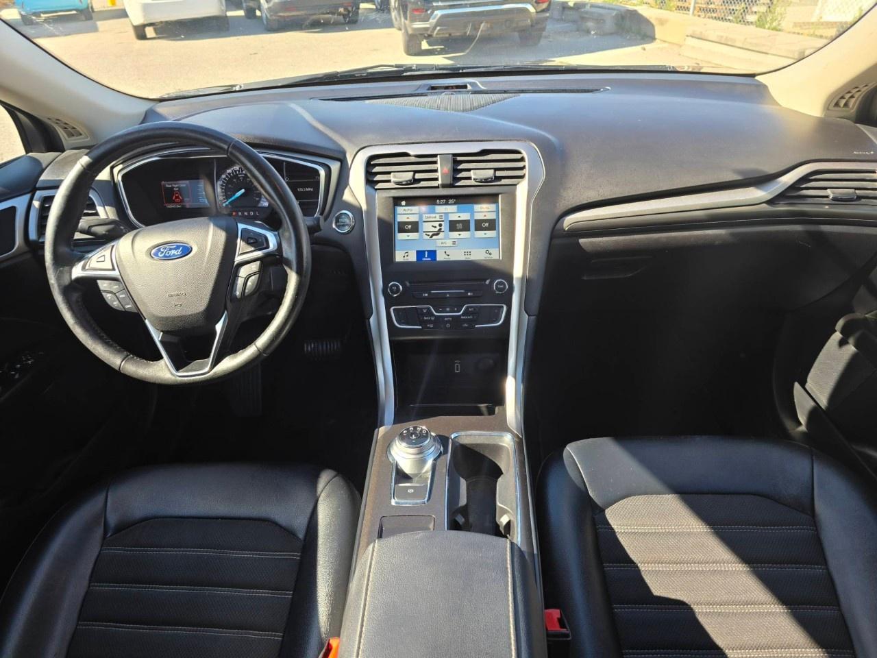 2017 Ford Fusion 4dr Sdn SE FWD Photo