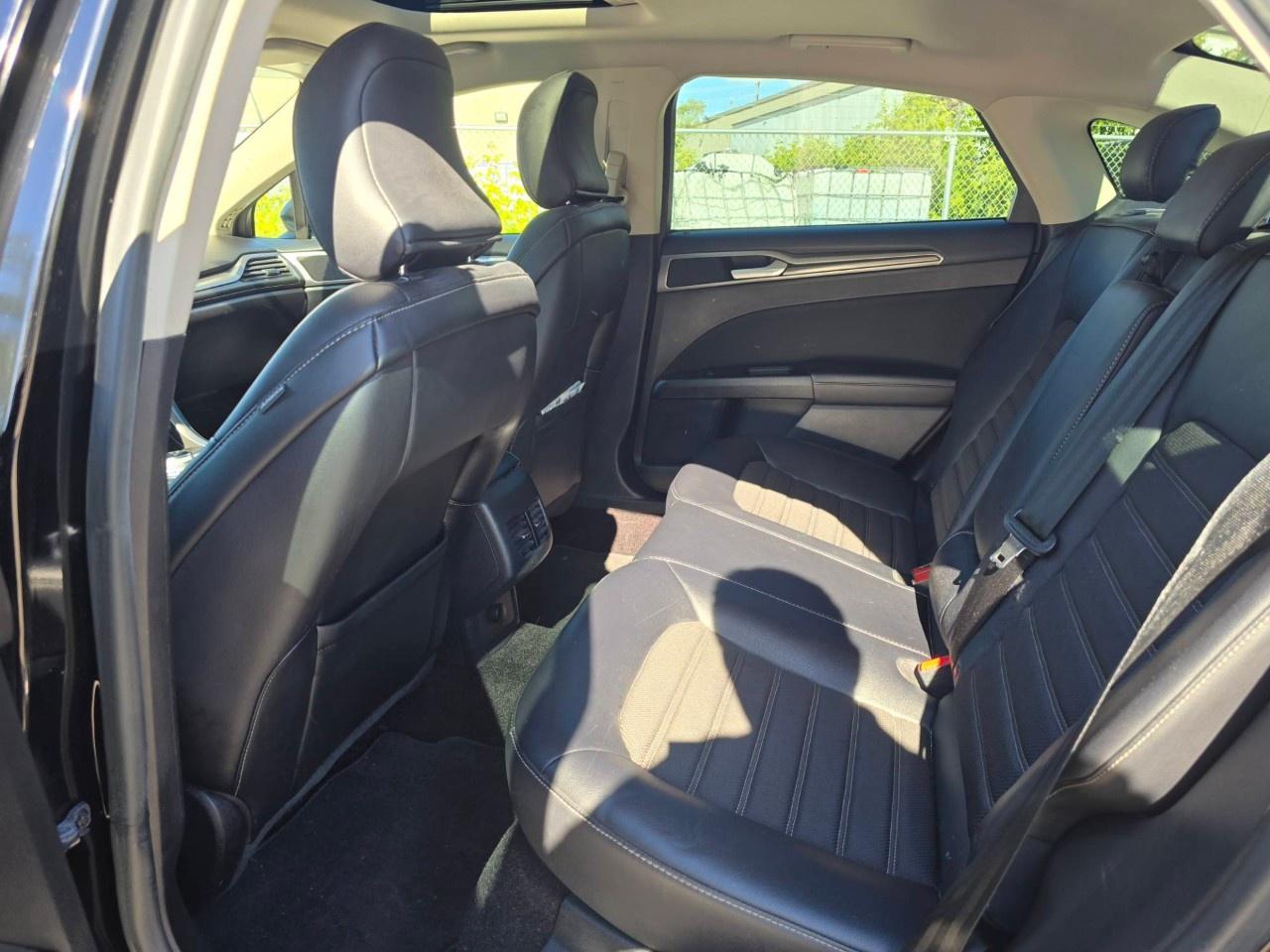 2017 Ford Fusion 4dr Sdn SE FWD Photo
