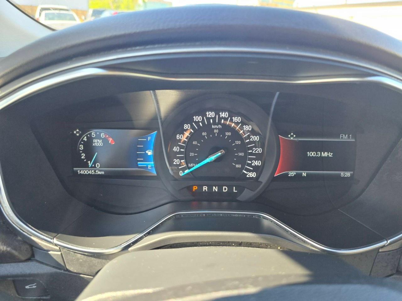 2017 Ford Fusion 4dr Sdn SE FWD Photo