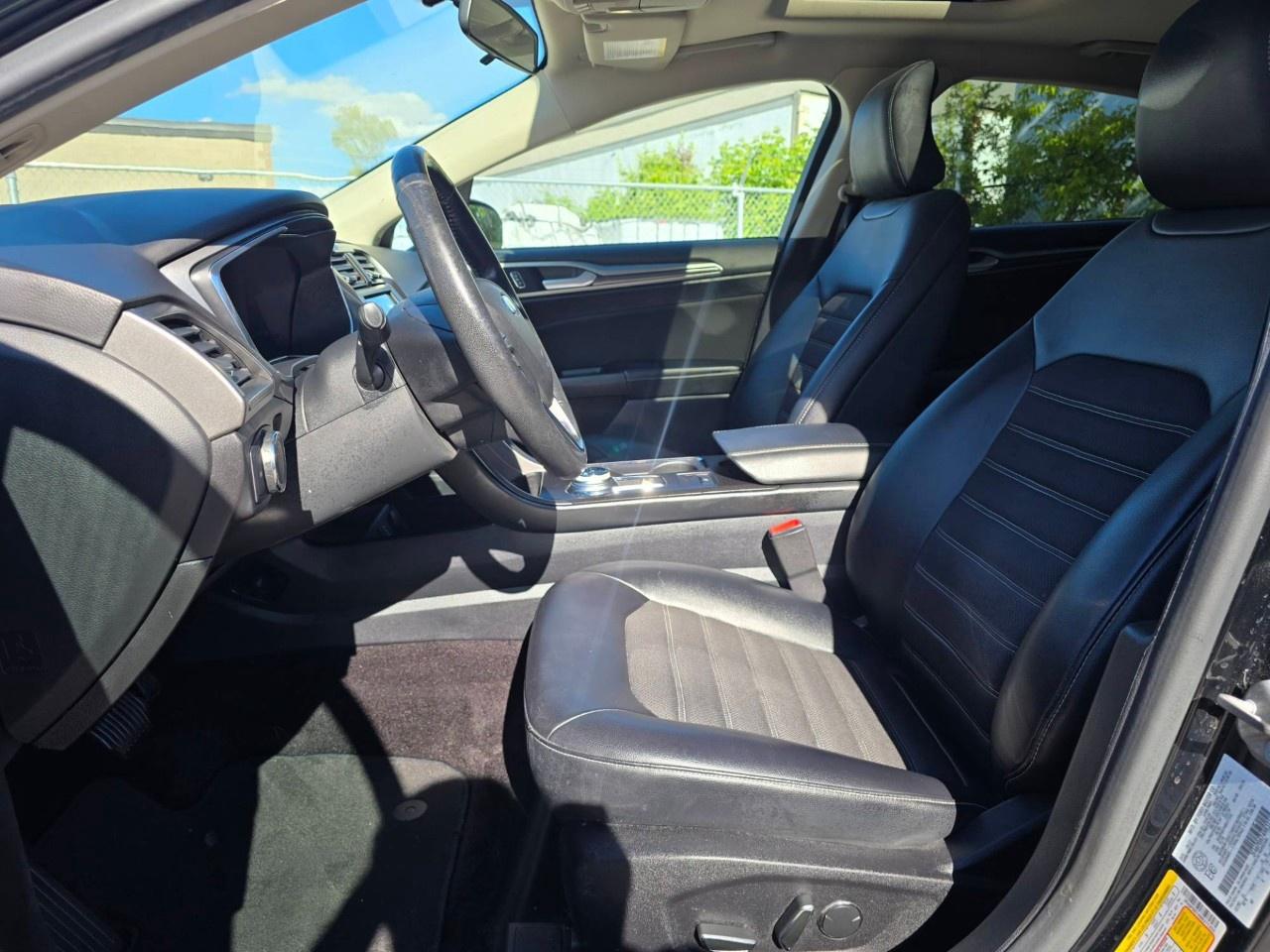 2017 Ford Fusion 4dr Sdn SE FWD Photo