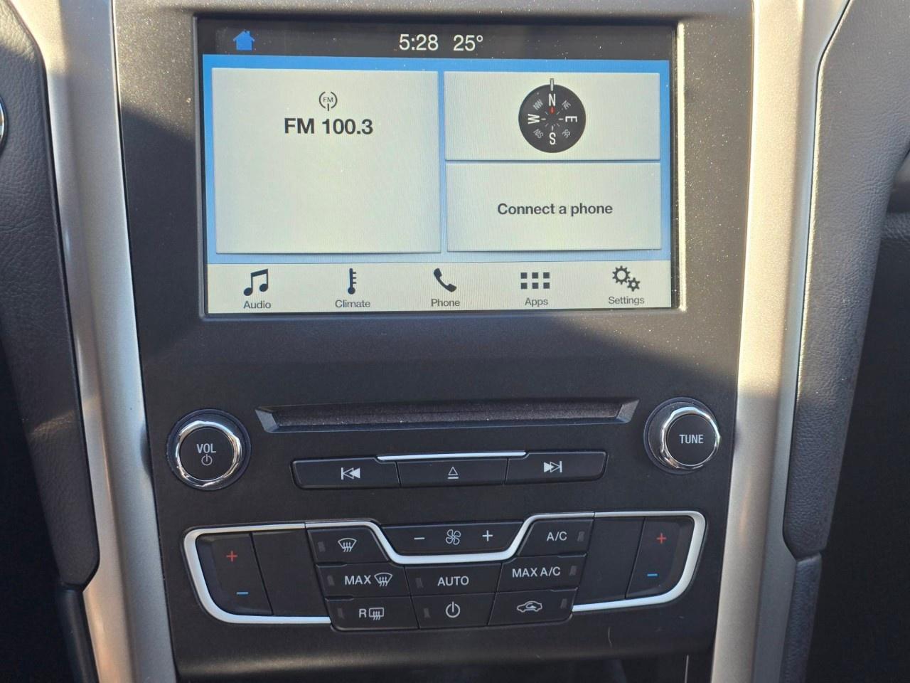2017 Ford Fusion 4dr Sdn SE FWD Photo
