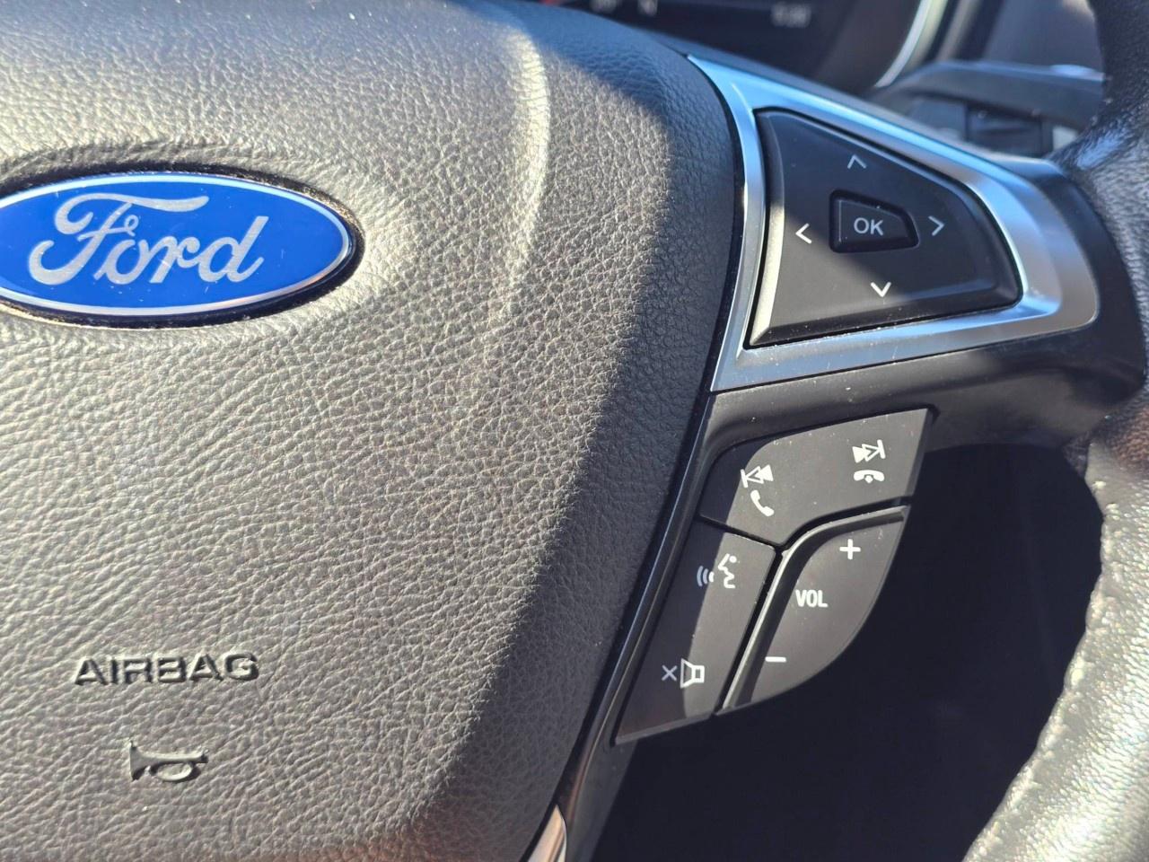 2017 Ford Fusion 4dr Sdn SE FWD Photo