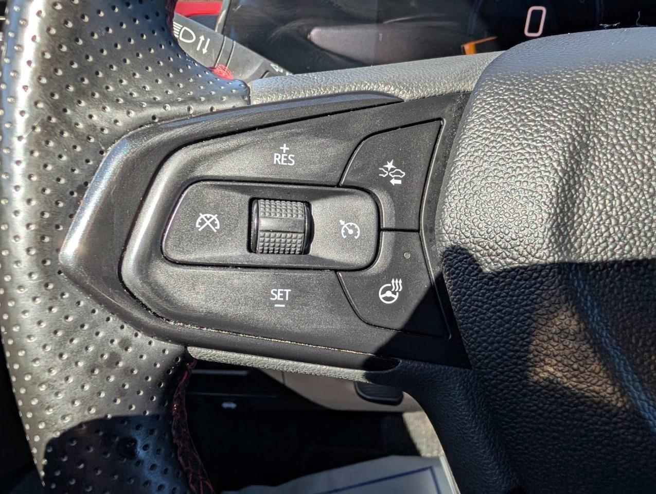 2024 Chevrolet TrailBlazer RS Low kms / no accidents Photo