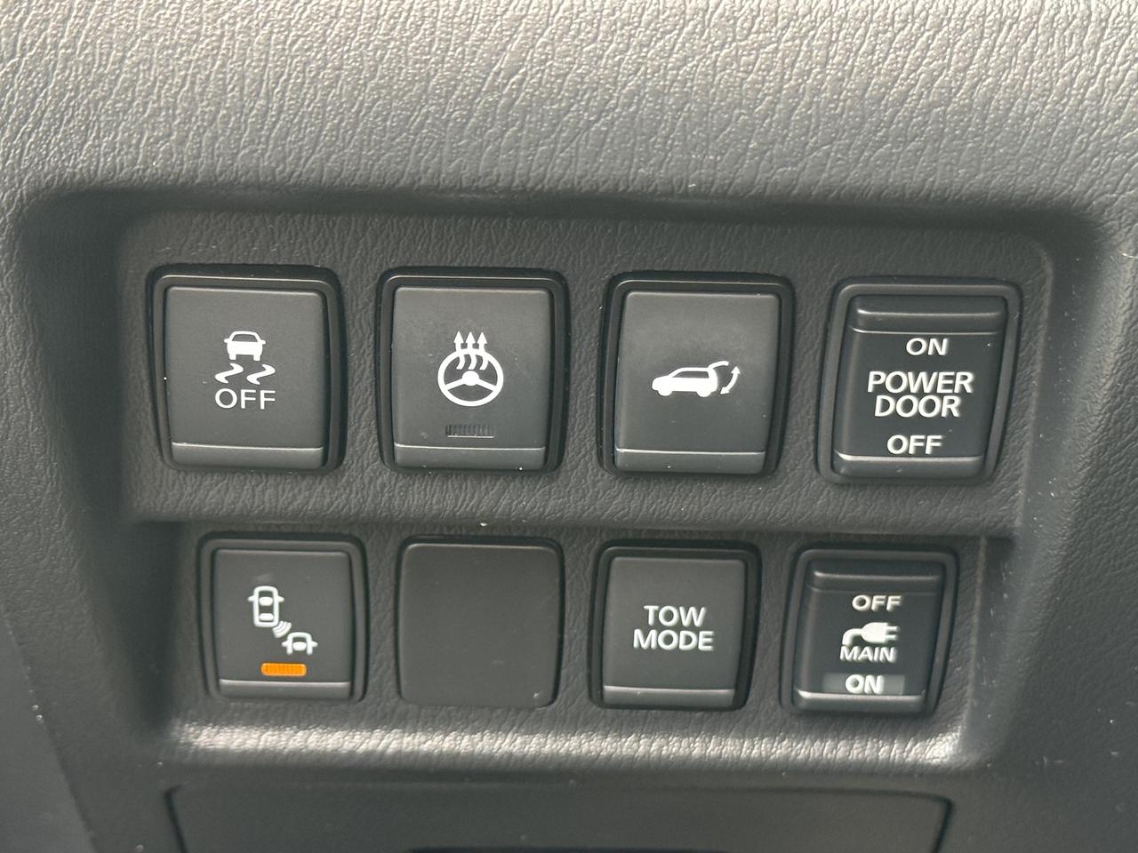 2017 Nissan Pathfinder SL l 4WD l 3.5L l Sunroof l 28 Service Records Photo