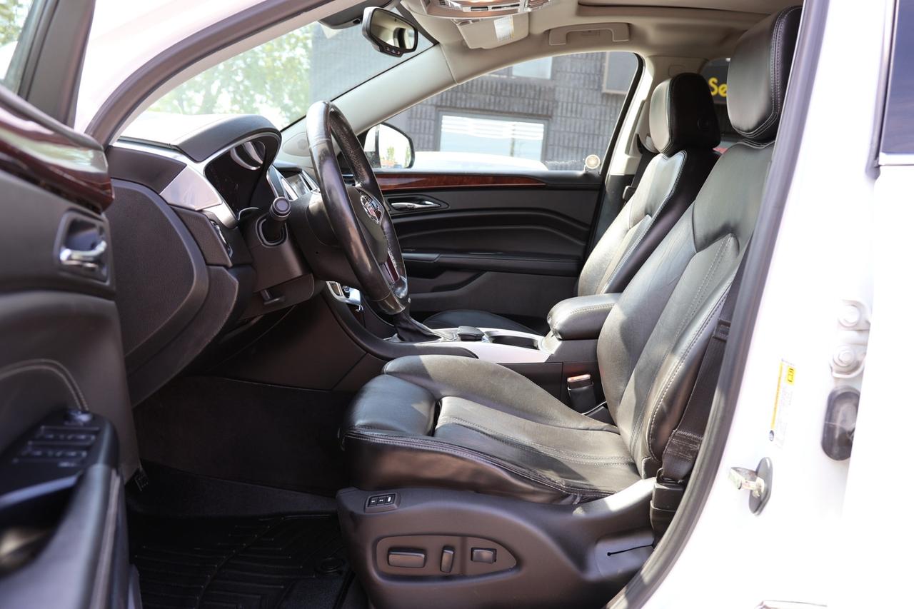 2014 Cadillac SRX LUXURY-AWD-R STARTER/NAV/PANO ROOF/BCAM/P SENSORS/ Photo