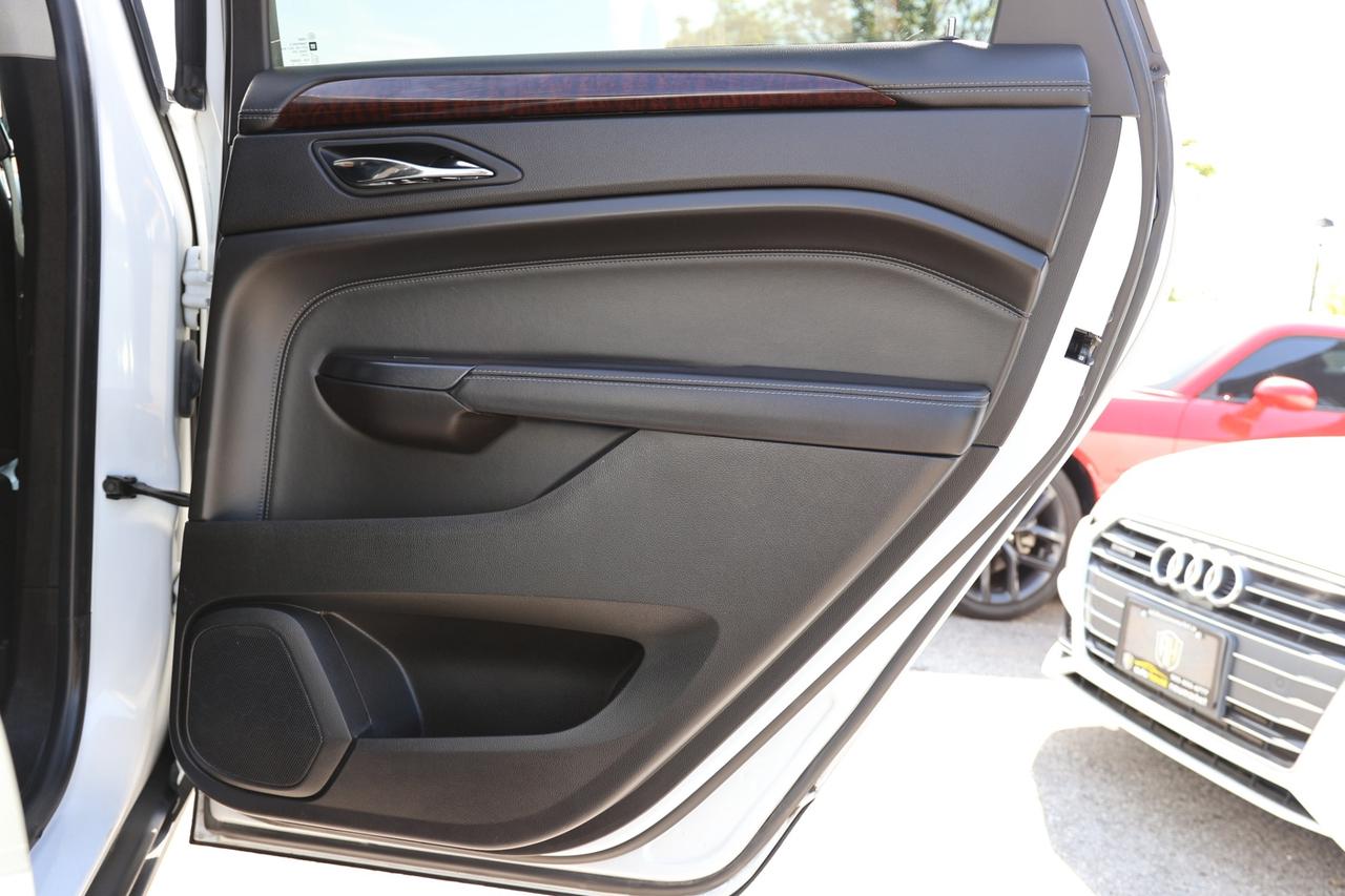 2014 Cadillac SRX LUXURY-AWD-R STARTER/NAV/PANO ROOF/BCAM/P SENSORS/ Photo