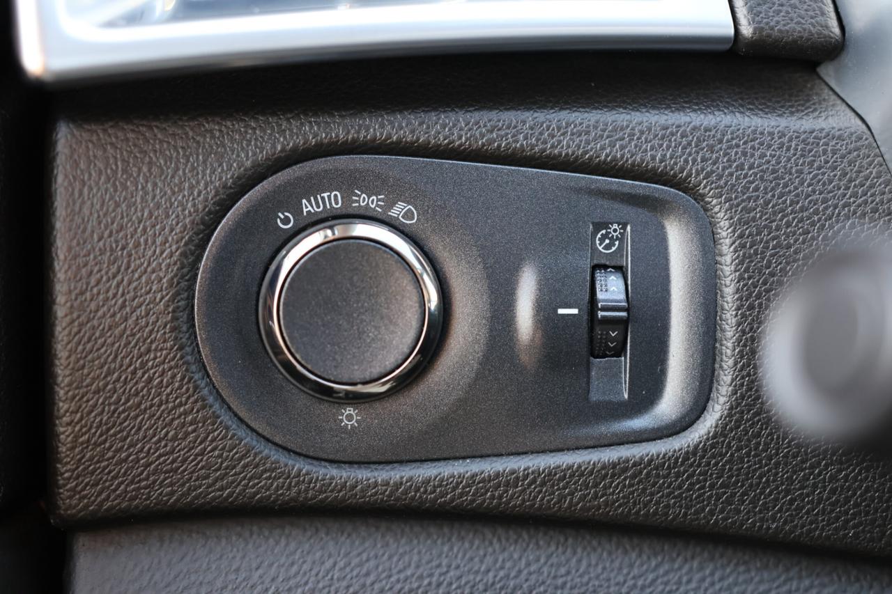 2014 Cadillac SRX LUXURY-AWD-R STARTER/NAV/PANO ROOF/BCAM/P SENSORS/ Photo