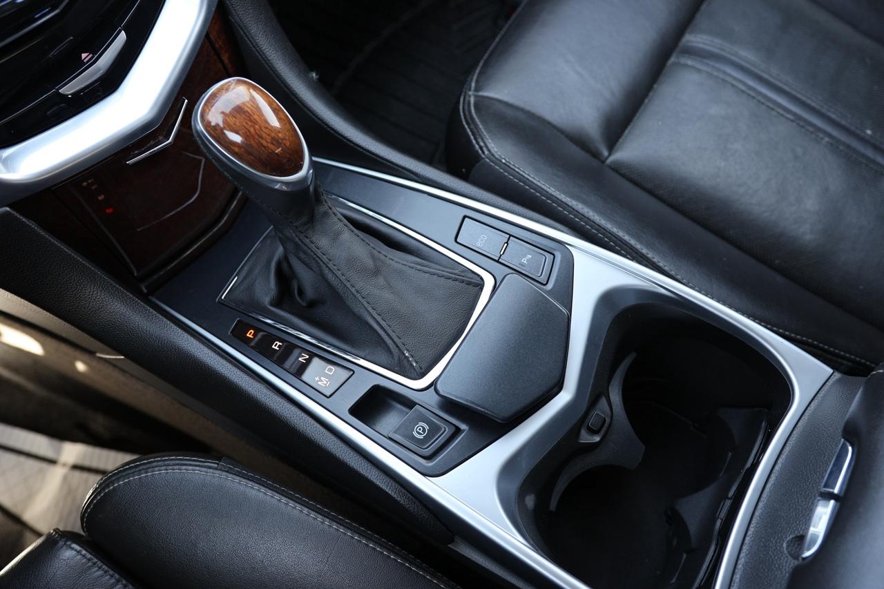 2014 Cadillac SRX LUXURY-AWD-R STARTER/NAV/PANO ROOF/BCAM/P SENSORS/ Photo