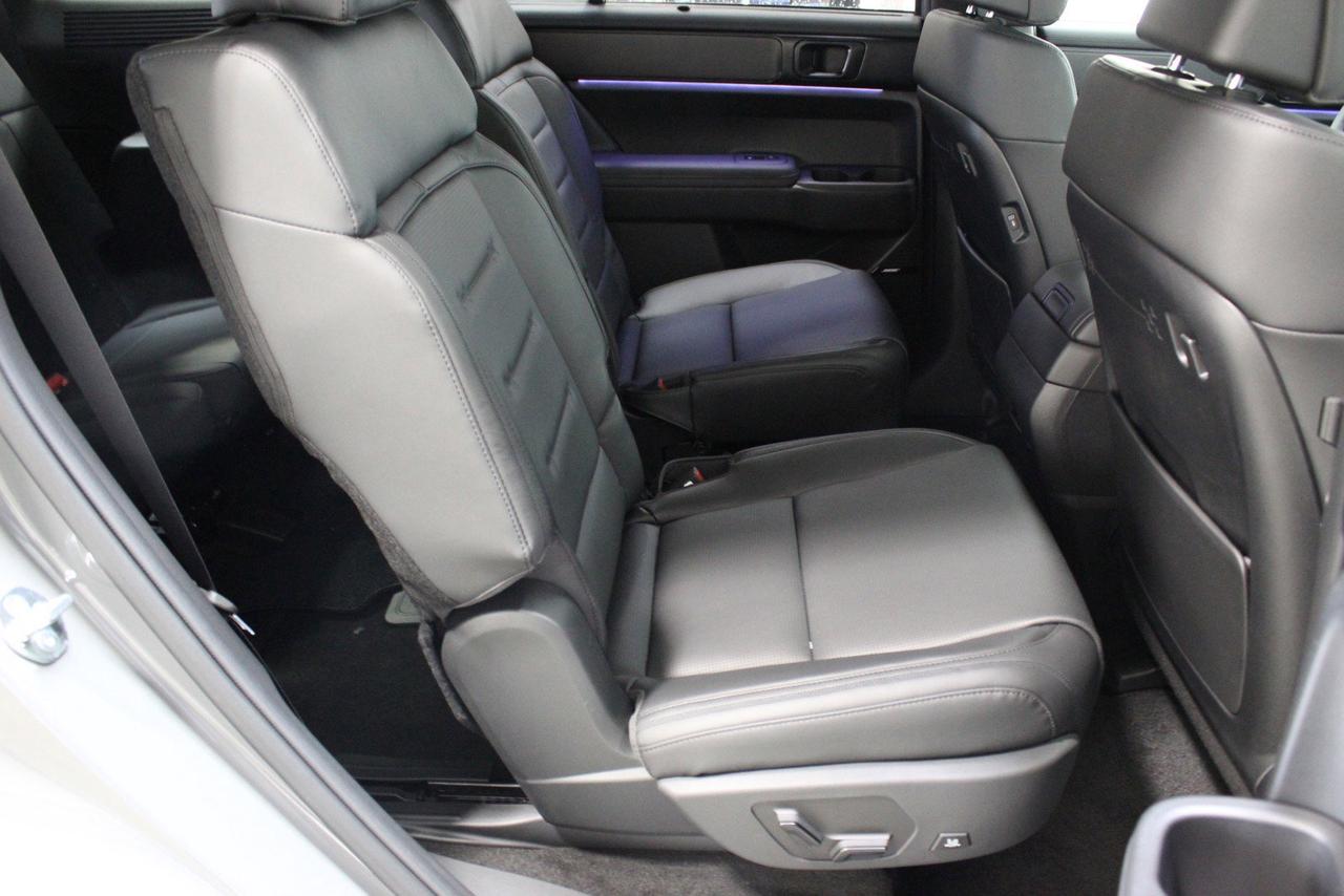 2025 Hyundai Santa Fe ULTIMATE CALLIGRAPHY/ NAPPA LEATHER/ BOSE AUDIO/ 2 Photo