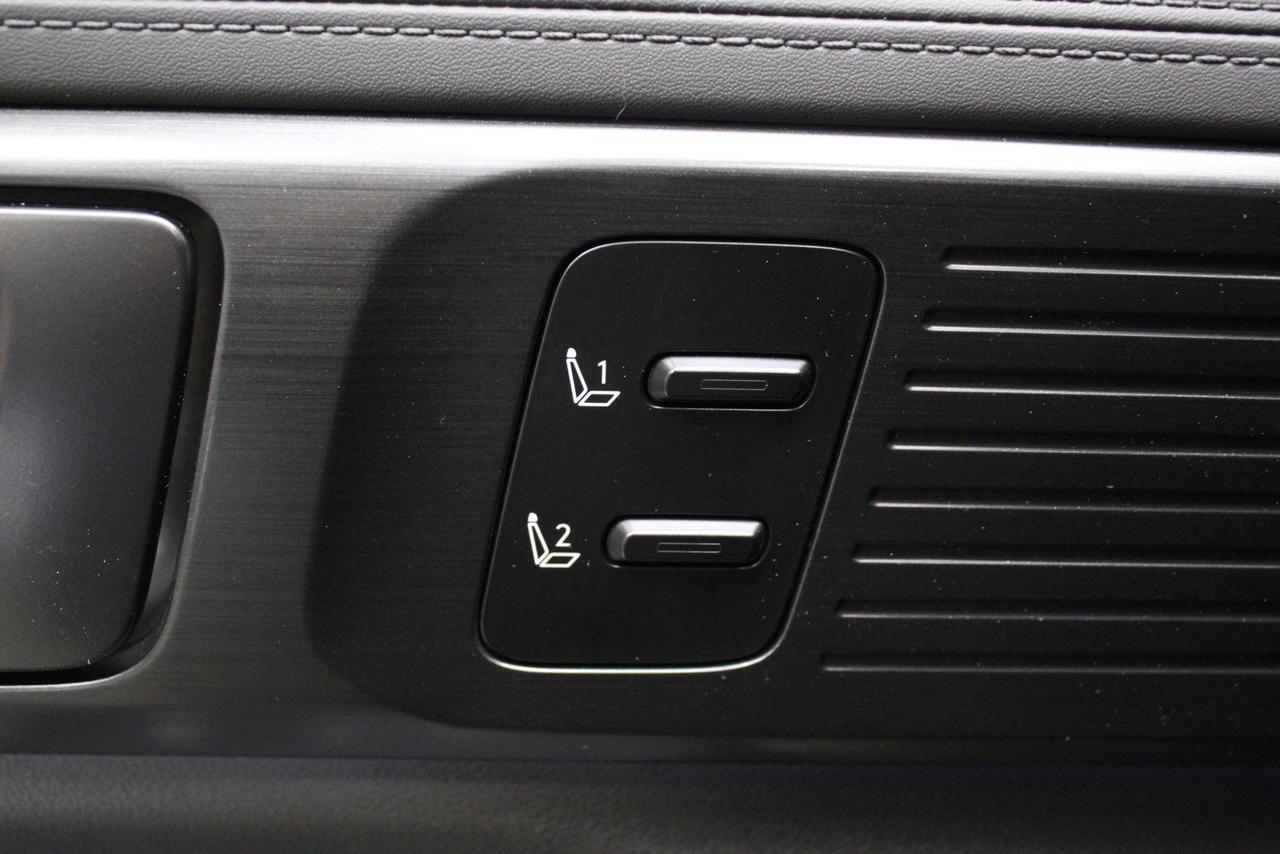 2025 Hyundai Santa Fe ULTIMATE CALLIGRAPHY/ NAPPA LEATHER/ BOSE AUDIO/ 2 Photo