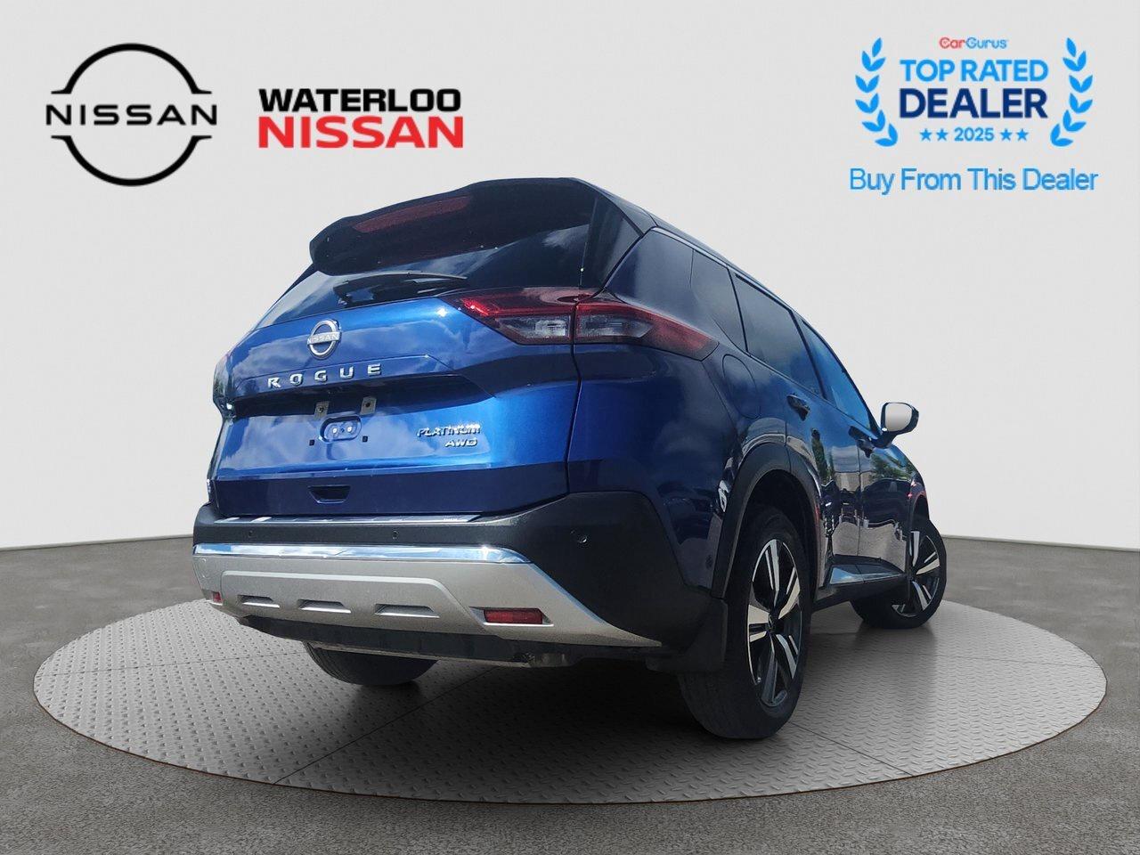 2023 Nissan Rogue Platinum Photo4