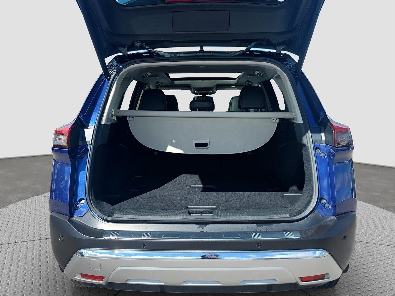 2023 Nissan Rogue Platinum Photo