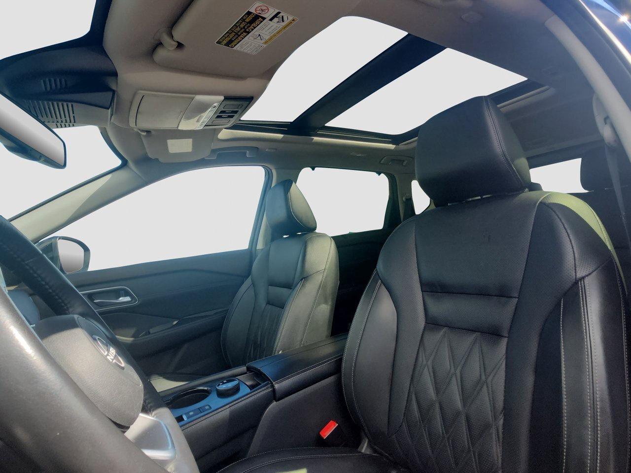 2023 Nissan Rogue Platinum Photo