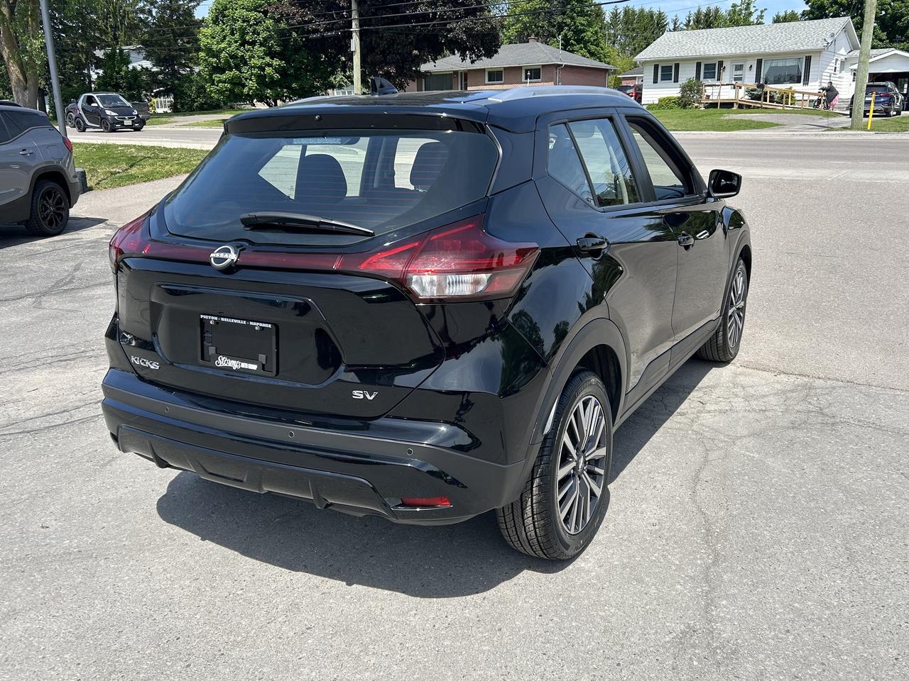 2024 Nissan Kicks SV/BACK UP CAM/HEATED SEATS/CALL PICTON Photo