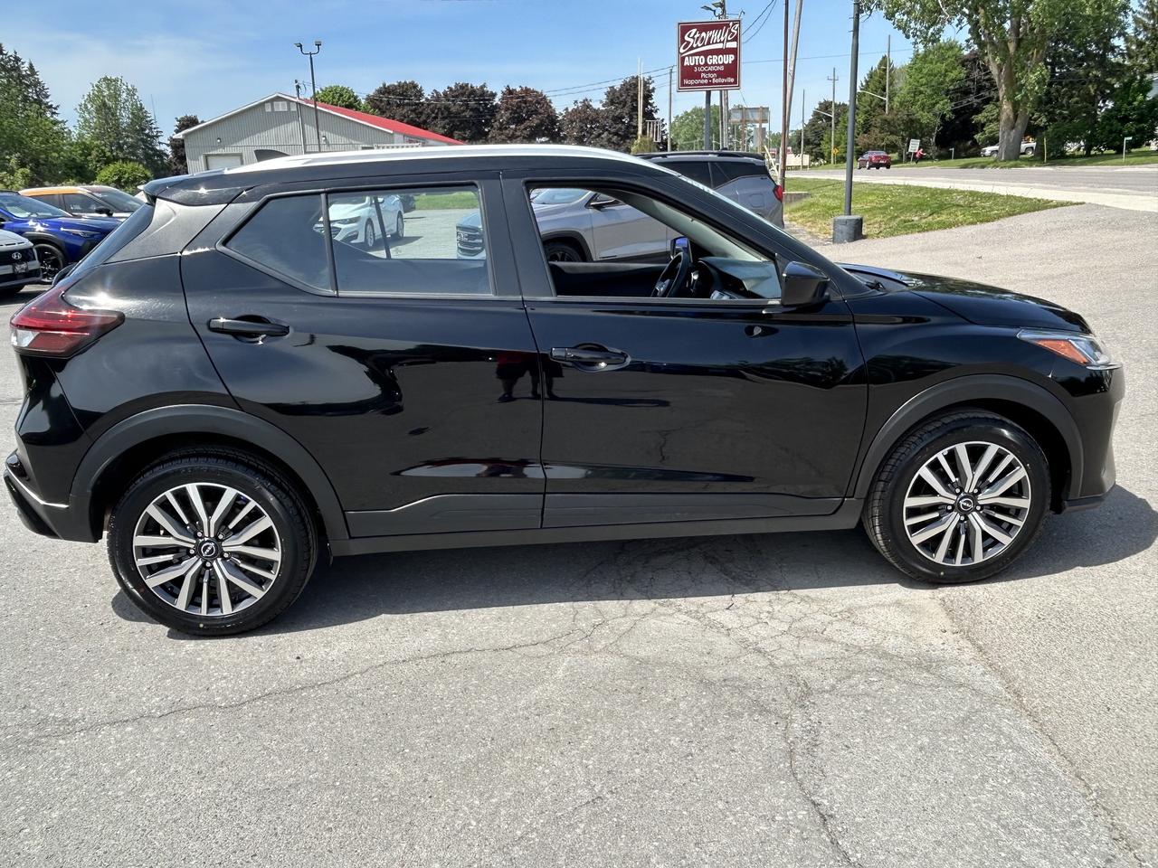 2024 Nissan Kicks SV/BACK UP CAM/HEATED SEATS/CALL PICTON Photo
