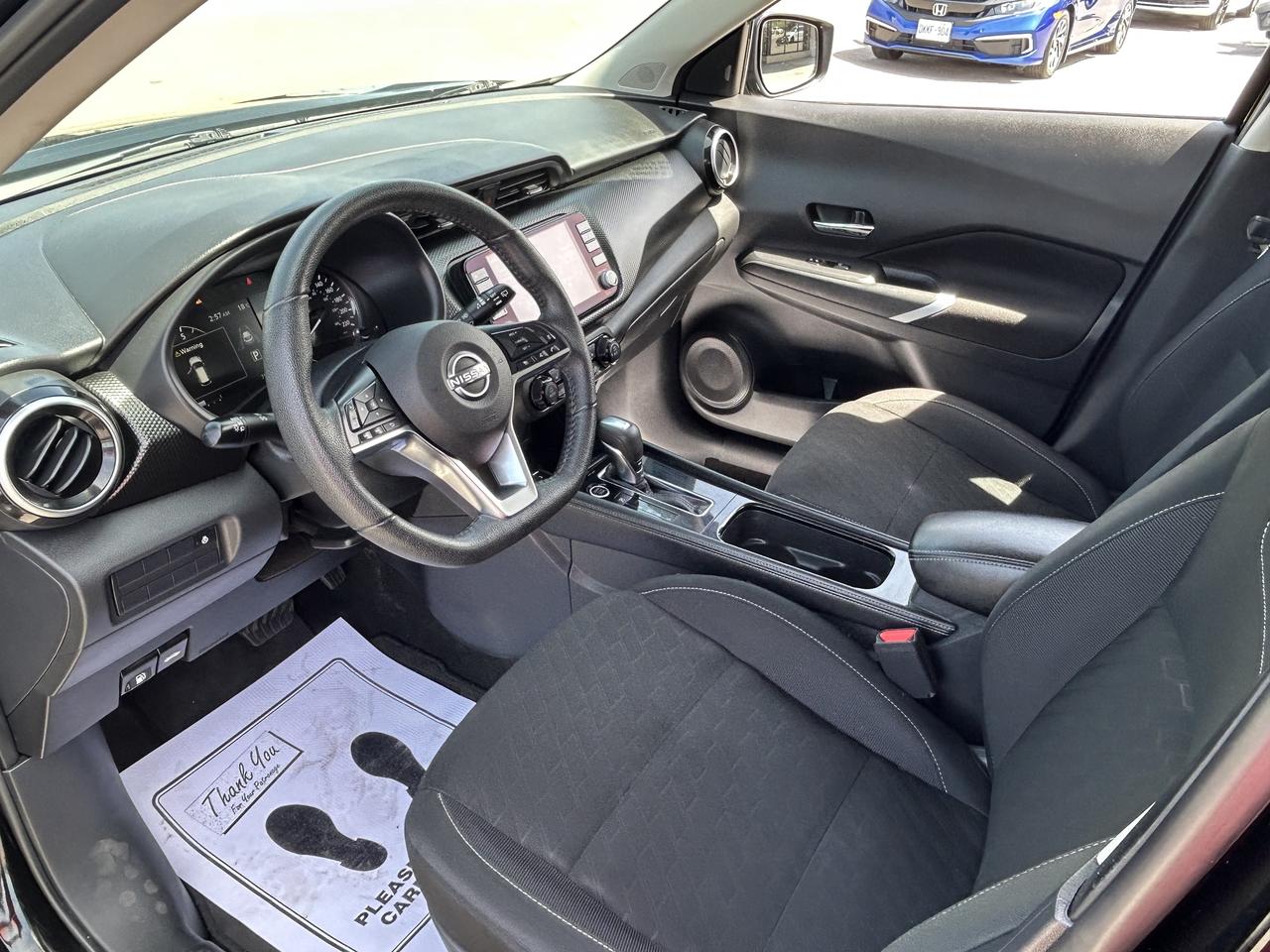 2024 Nissan Kicks SV/BACK UP CAM/HEATED SEATS/CALL PICTON Photo