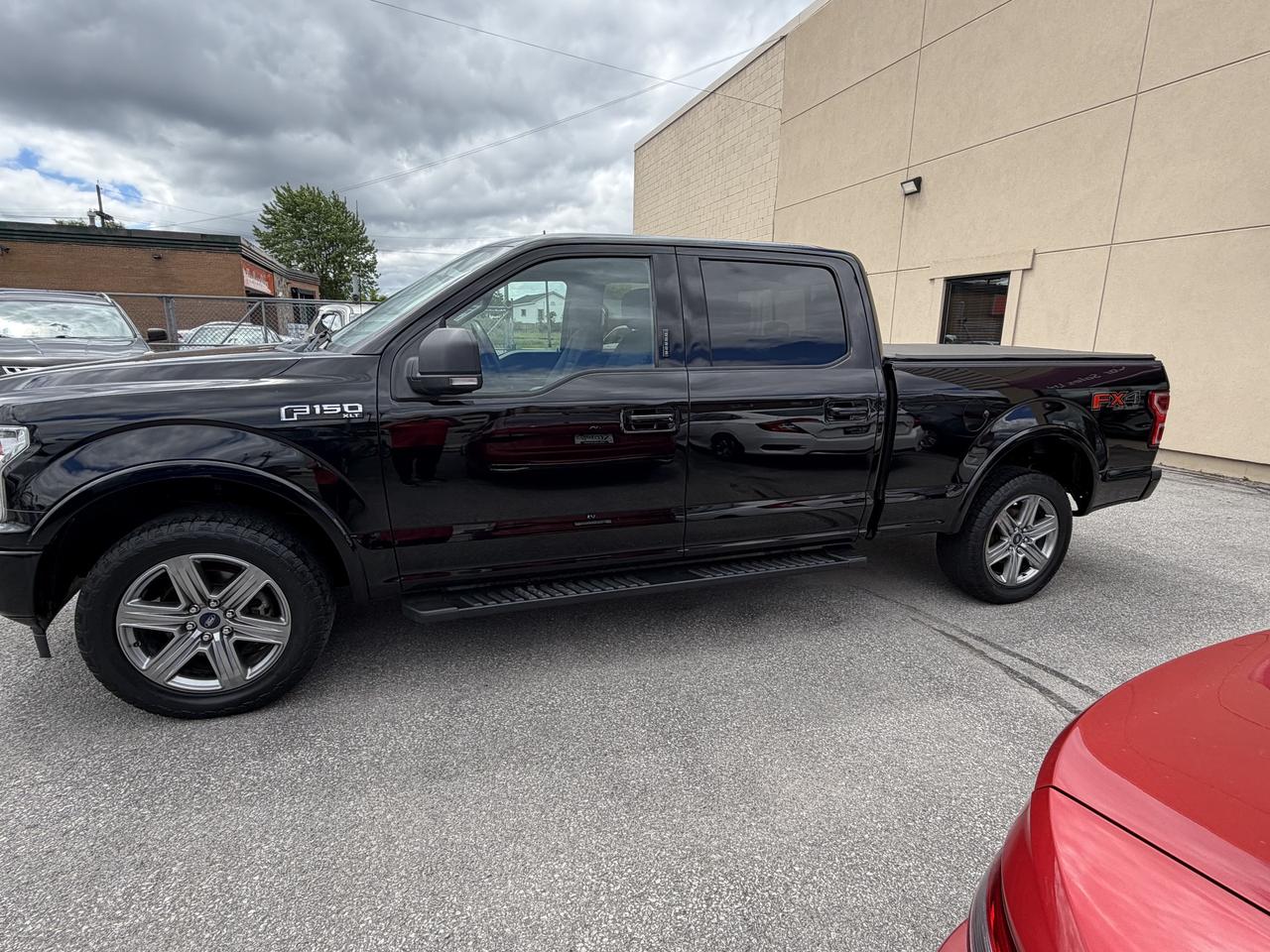 2018 Ford F-150 XLT CALL BELLEVILLE 613-961-8848 Photo