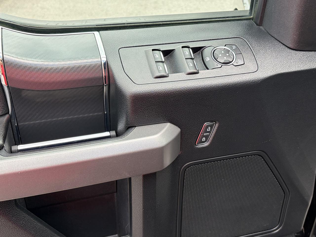 2018 Ford F-150 XLT CALL BELLEVILLE 613-961-8848 Photo