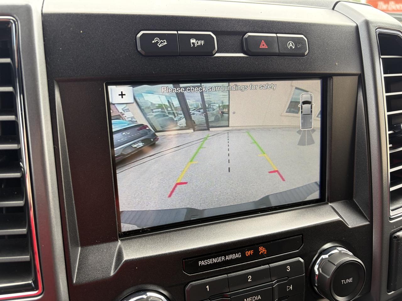 2018 Ford F-150 XLT CALL BELLEVILLE 613-961-8848 Photo