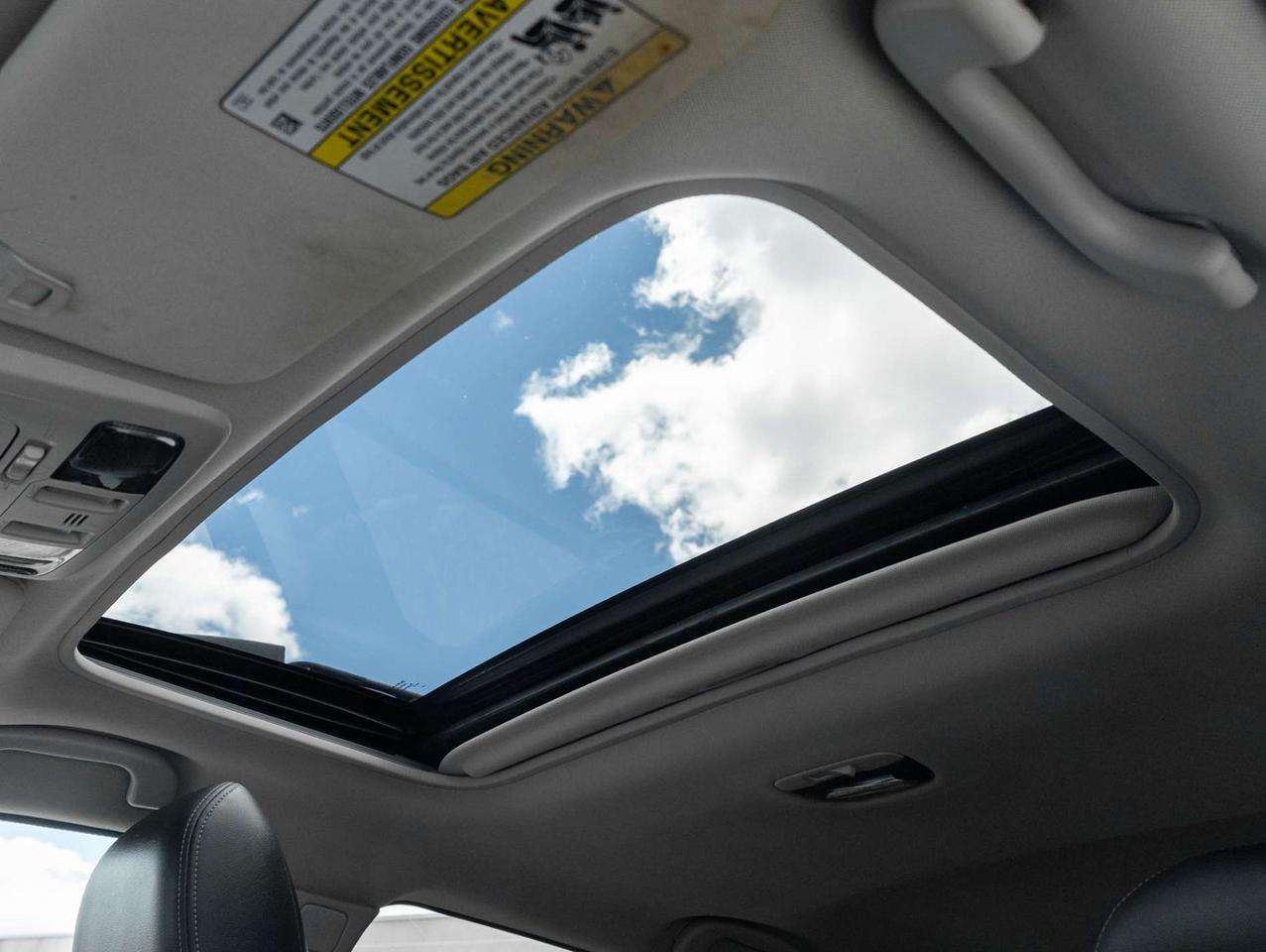 2015 Subaru Outback Wgn CVT 3.6R w/Limited & Tech Pkg Photo