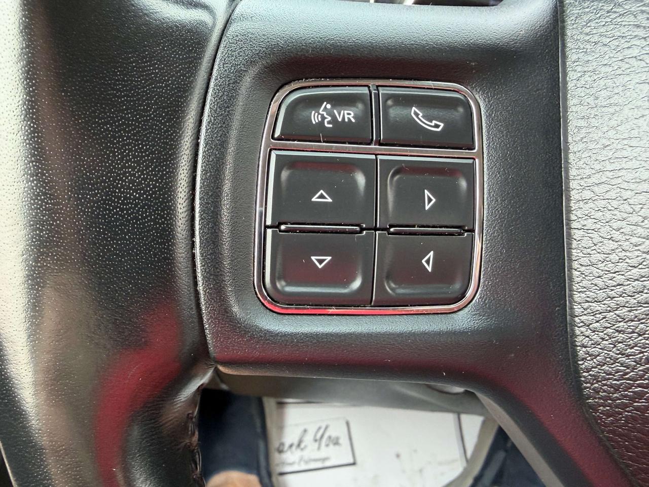 2022 RAM 1500 EXPRESS/HEATED SEATS/BACK UP CAM/4X4/CALL PICTON Photo