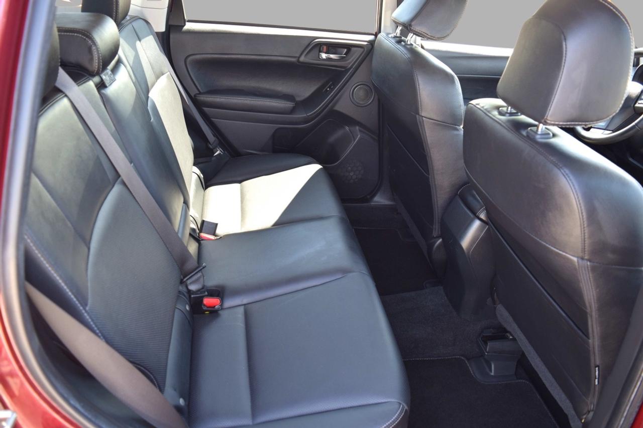 2016 Subaru Forester i Limited Leather Navi Panoramic Sunroof Photo