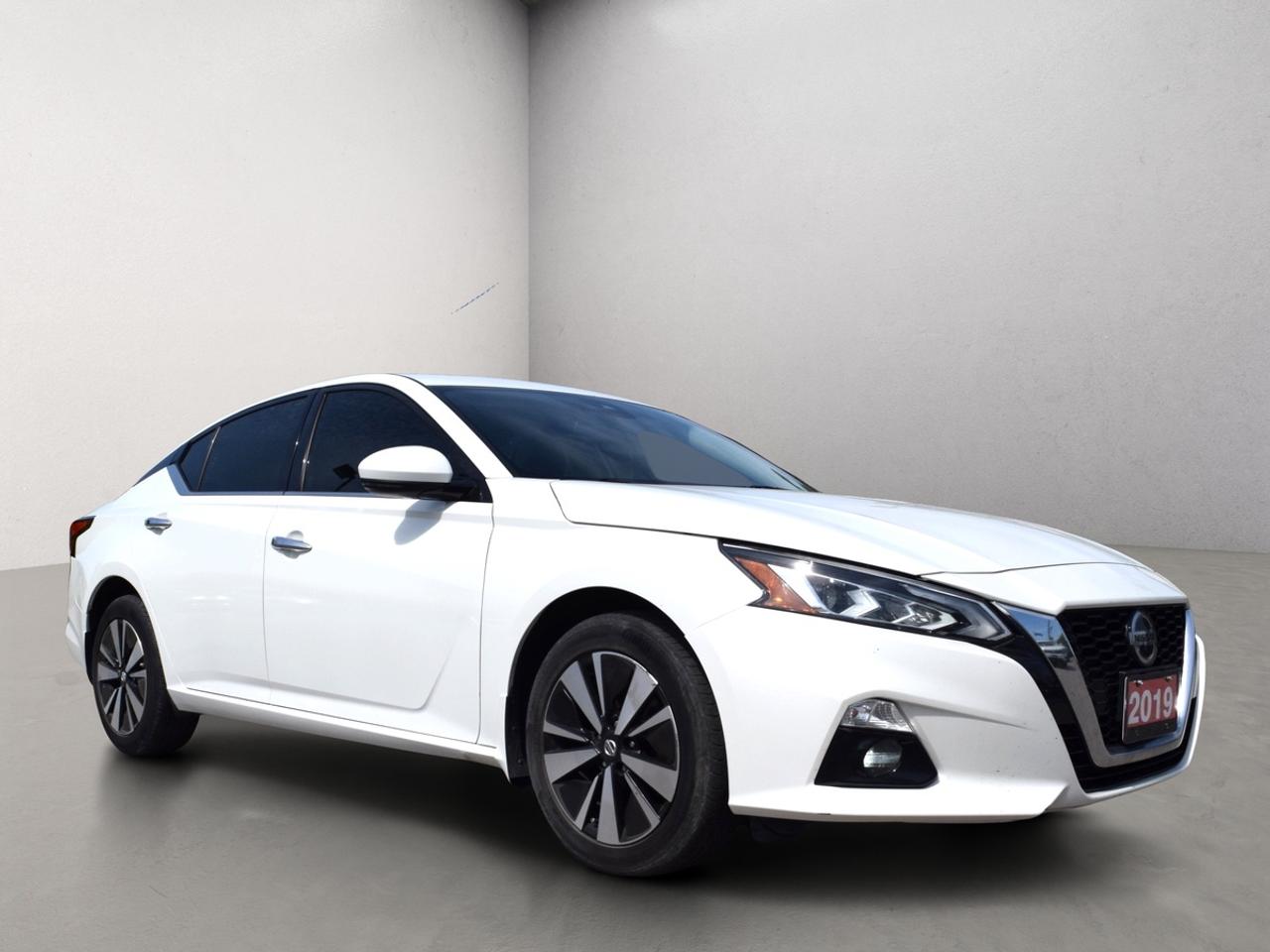 2019 Nissan Altima SV AWD Sunroof Photo