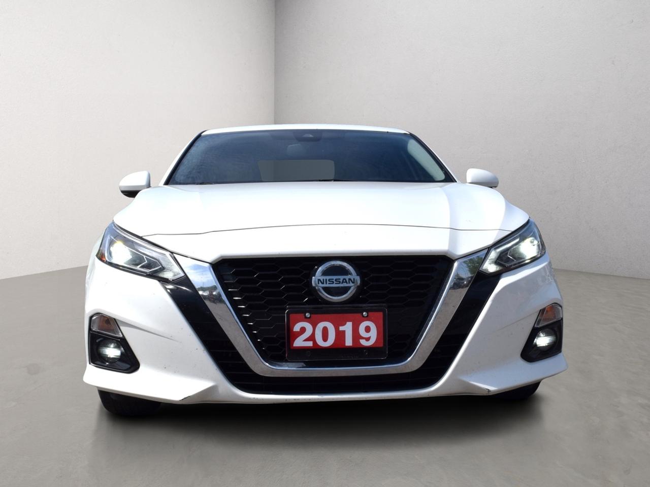 2019 Nissan Altima SV AWD Sunroof Photo