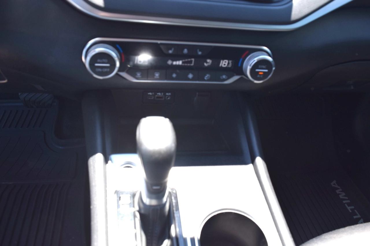 2019 Nissan Altima SV AWD Sunroof Photo
