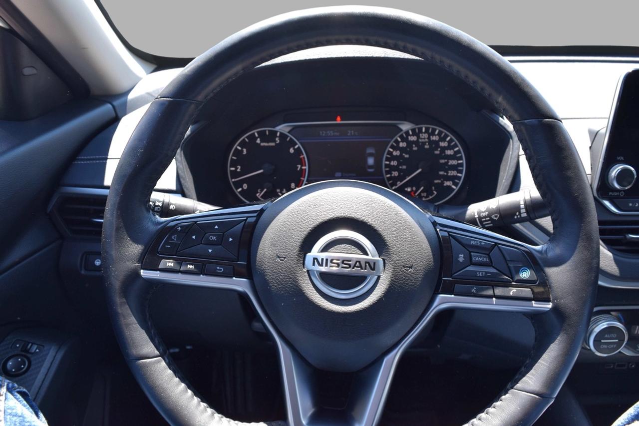 2019 Nissan Altima SV AWD Sunroof Photo