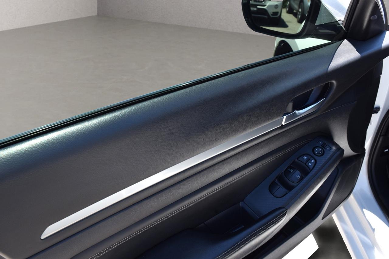 2019 Nissan Altima SV AWD Sunroof Photo