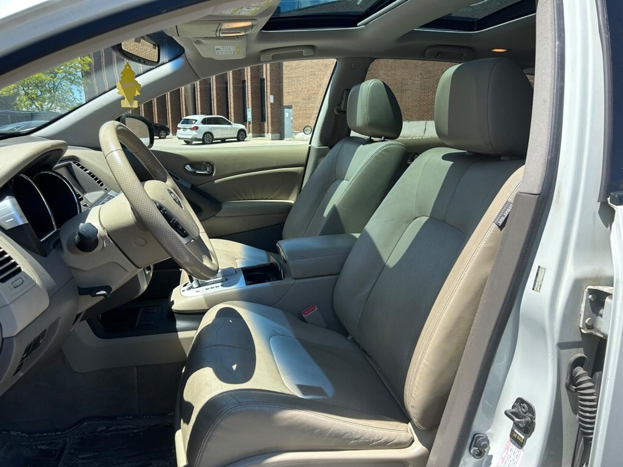 2010 Nissan Murano SL AWD   Leather   Sunroof   Back up Cam Photo
