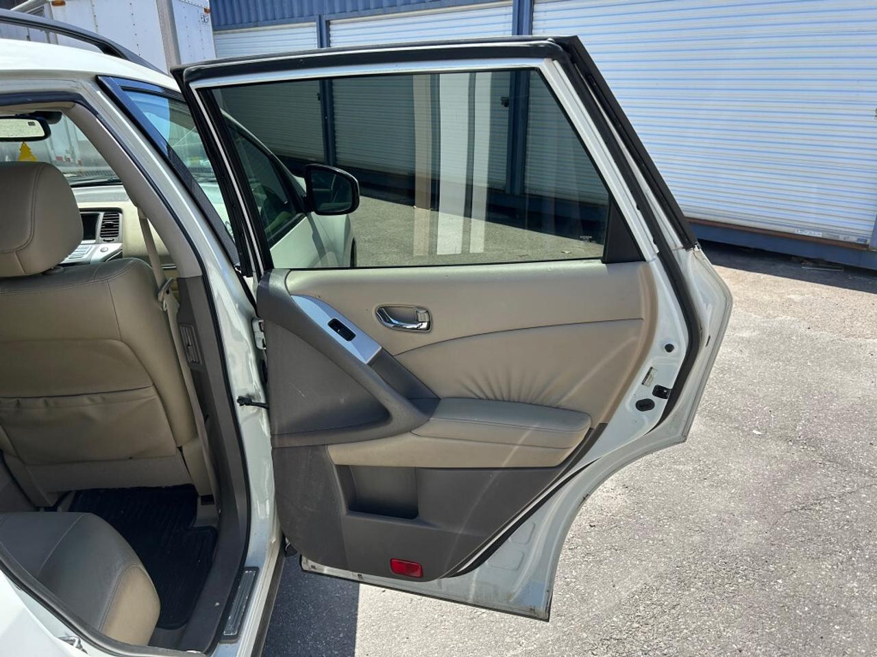 2010 Nissan Murano SL AWD   Leather   Sunroof   Back up Cam Photo