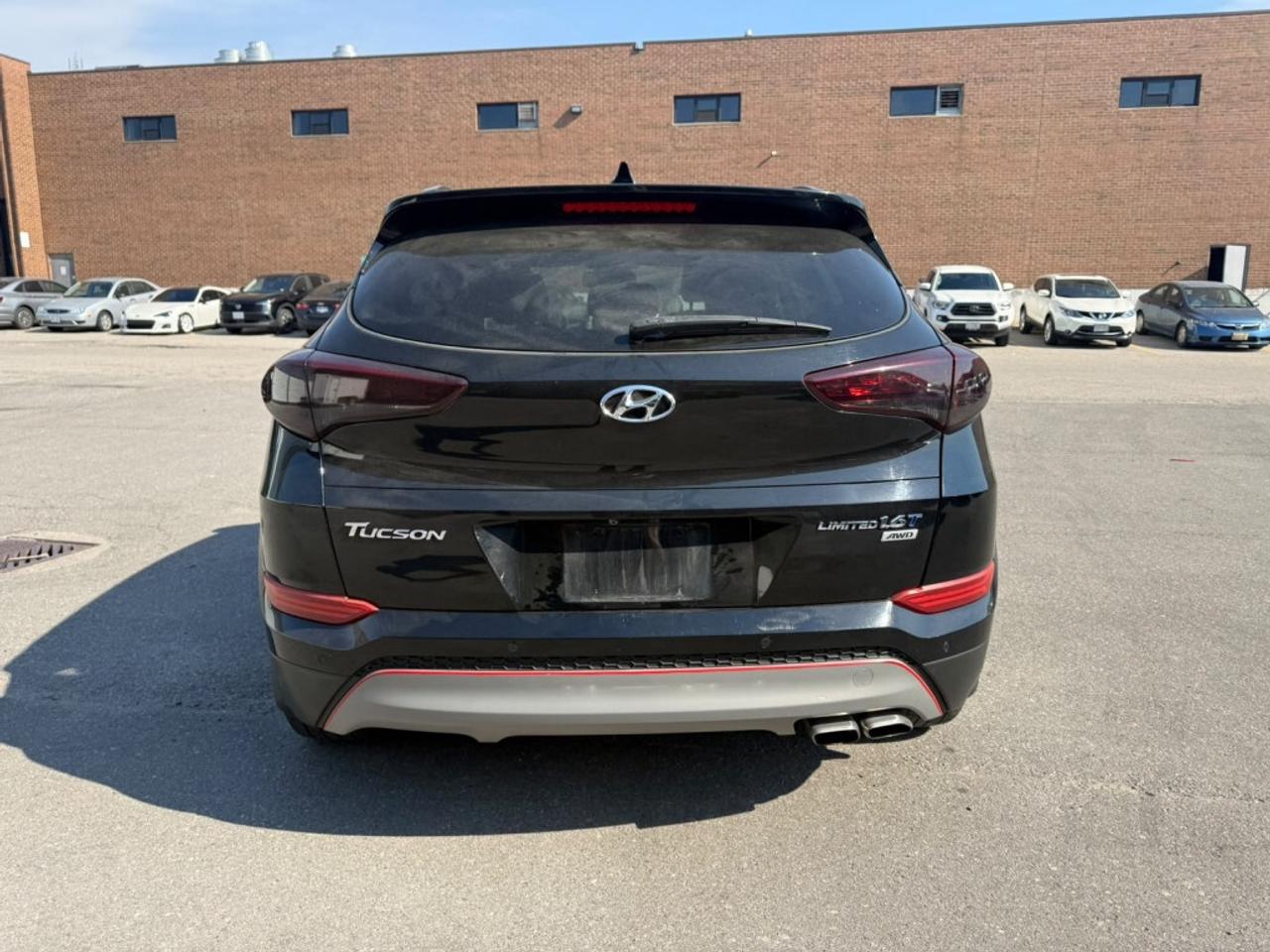 2017 Hyundai Tucson Limited 1.6T   AWD   Leather   Sunroof   Heated Se Photo