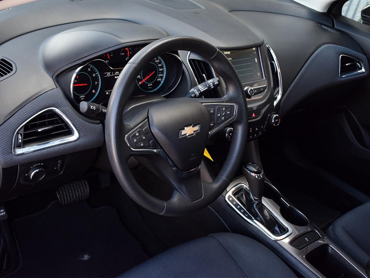 2018 Chevrolet Cruze LT ~Heated Seats ~Carplay ~Alloys ~Camera ~LOW KM Photo