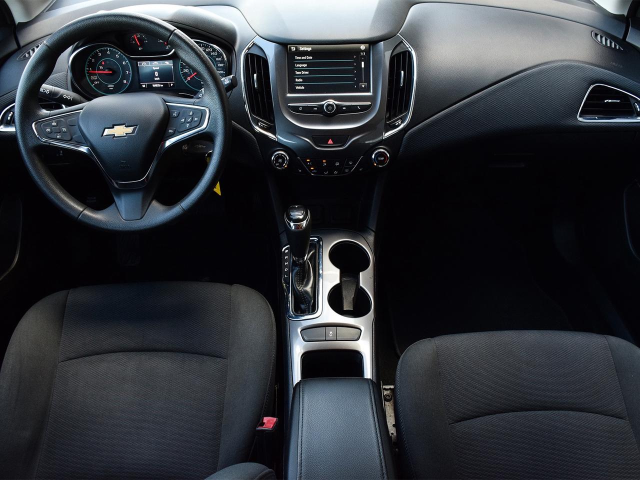 2018 Chevrolet Cruze LT ~Heated Seats ~Carplay ~Alloys ~Camera ~LOW KM Photo