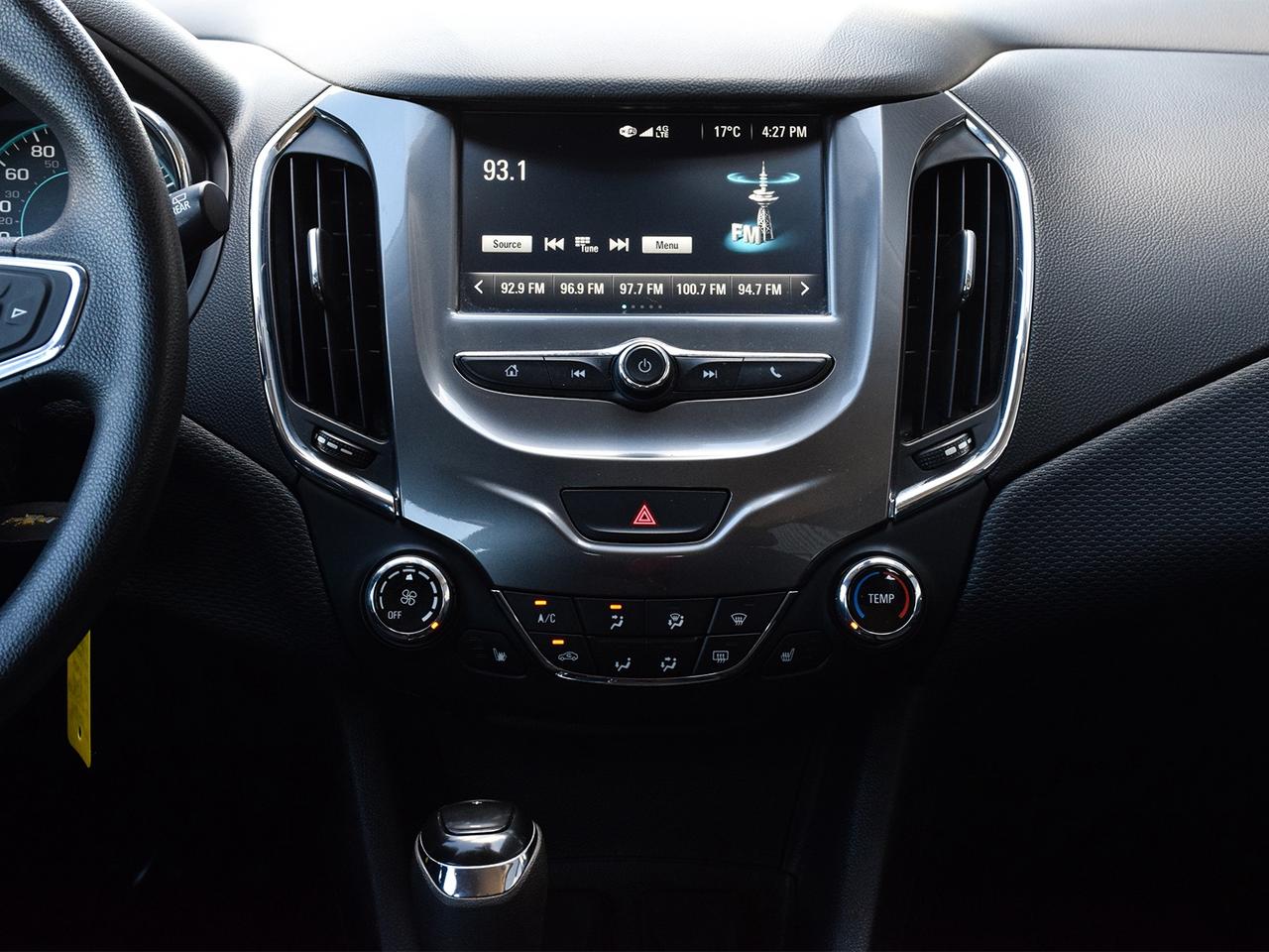 2018 Chevrolet Cruze LT ~Heated Seats ~Carplay ~Alloys ~Camera ~LOW KM Photo